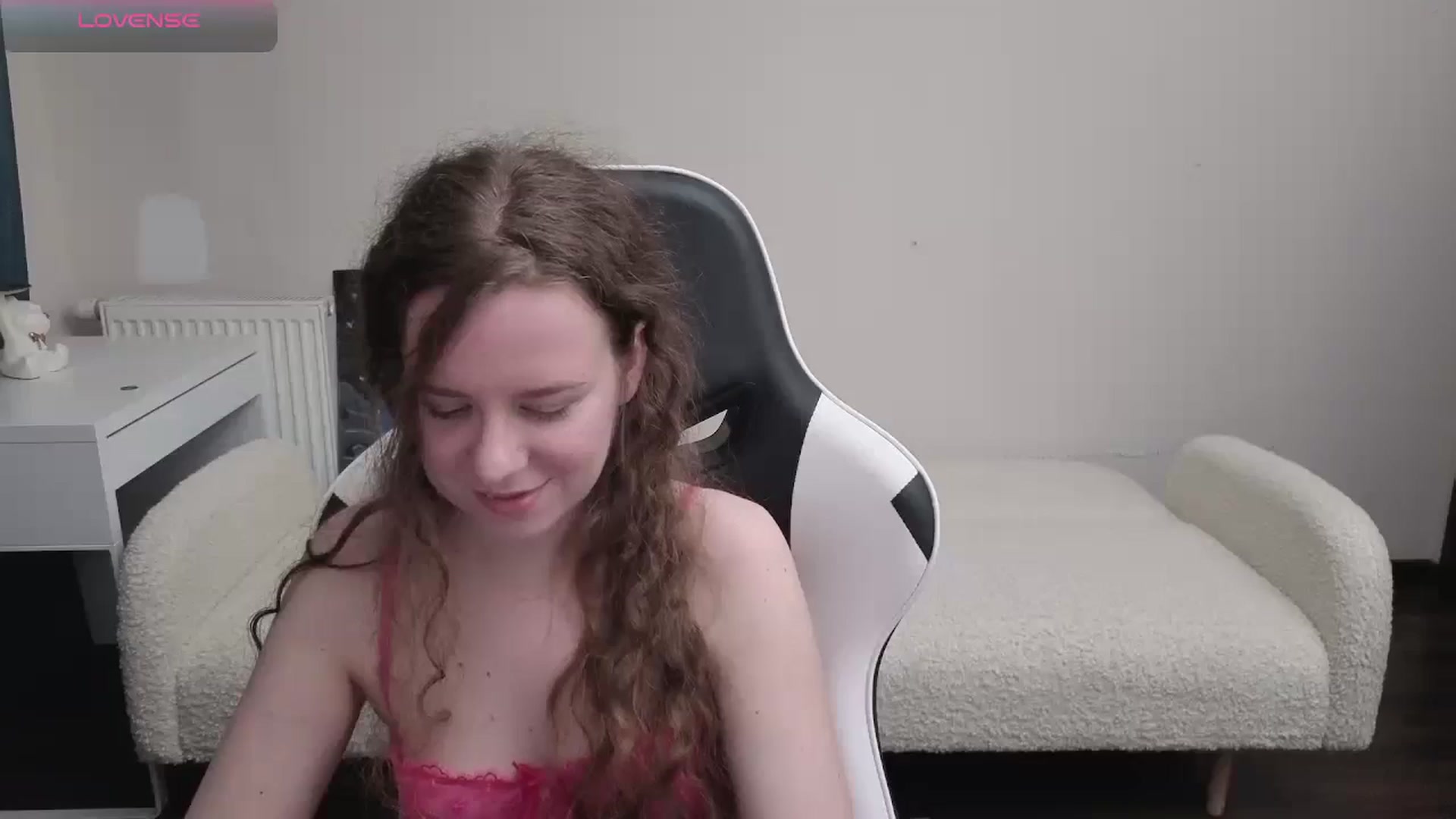 Gallery image thumbnail from BlueFlowerr's myfreecams stream on, 04/10/2026, 20:13 image 4 of 20