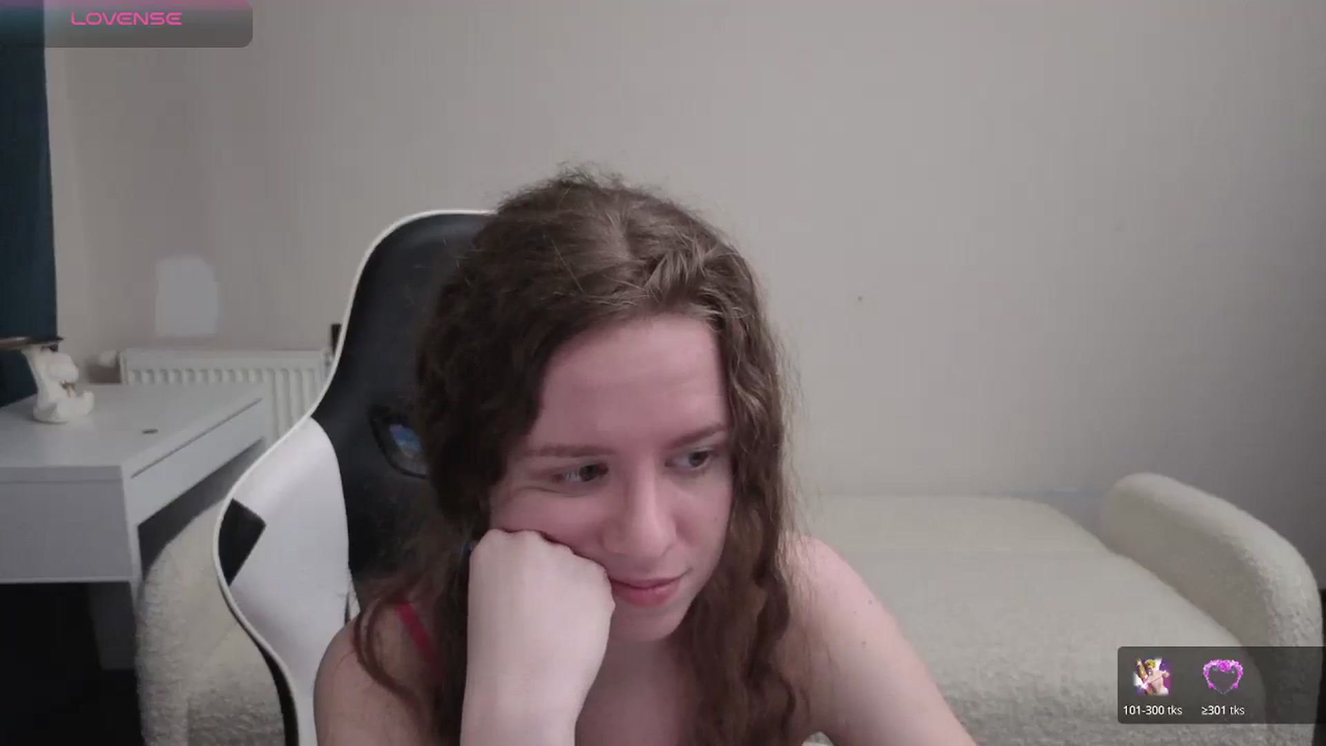 Gallery image thumbnail from BlueFlowerr's myfreecams stream on, 04/10/2026, 20:13 image 17 of 20
