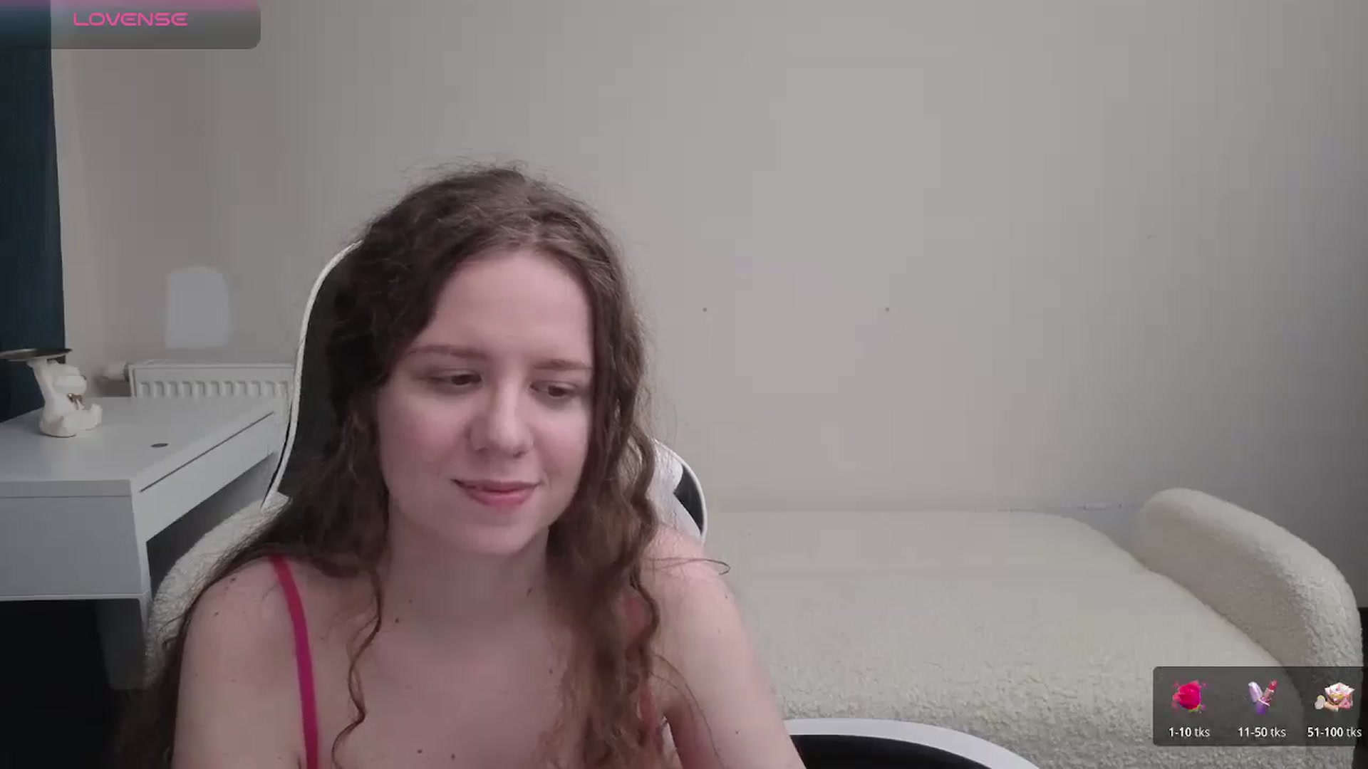 Gallery image thumbnail from BlueFlowerr's myfreecams stream on, 04/10/2026, 22:18 image 19 of 20