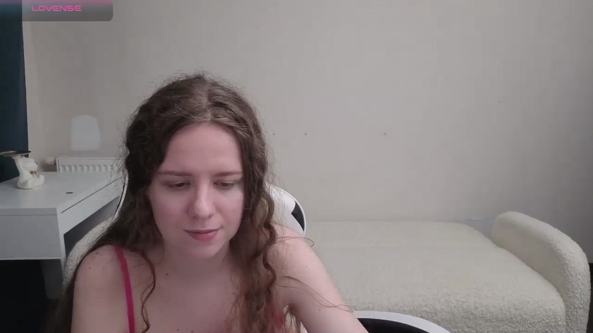 Gallery image thumbnail from BlueFlowerr's myfreecams stream on, 04/10/2026, 22:18 image 17 of 20