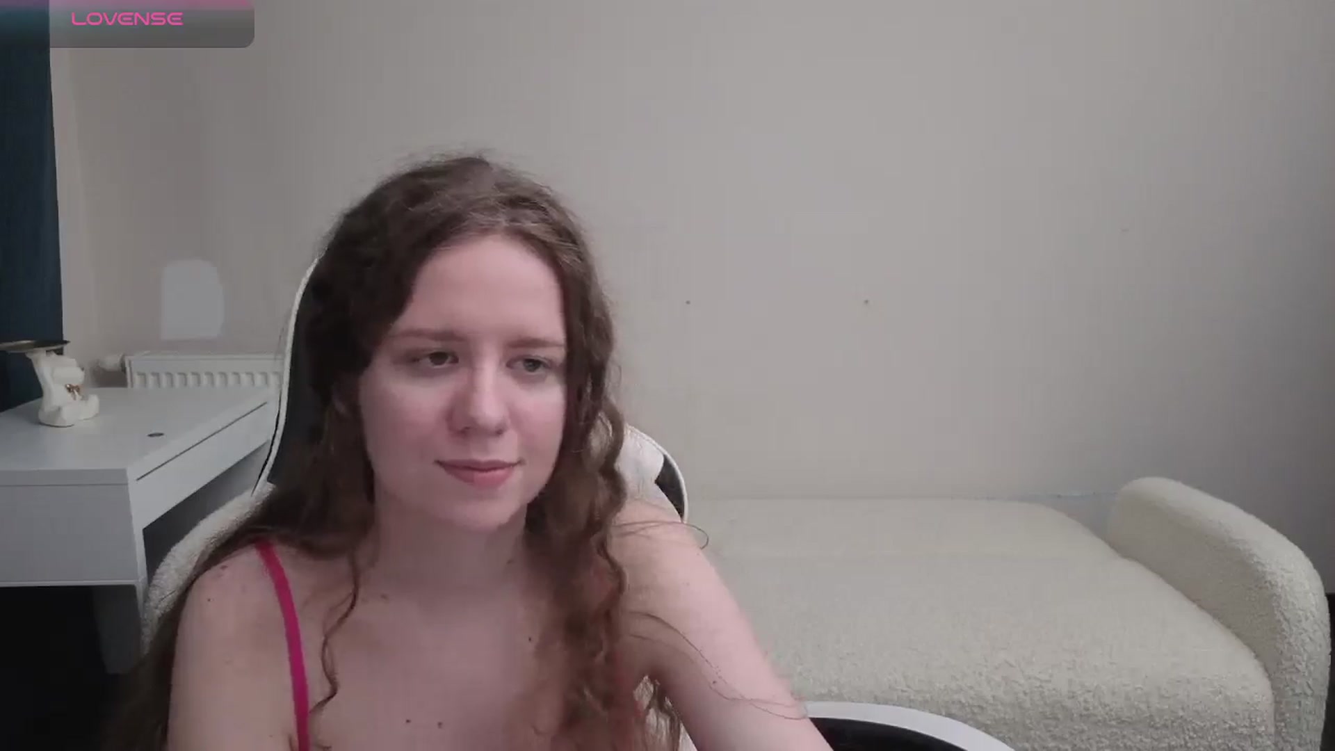 Gallery image thumbnail from BlueFlowerr's myfreecams stream on, 04/10/2026, 22:18 image 18 of 20
