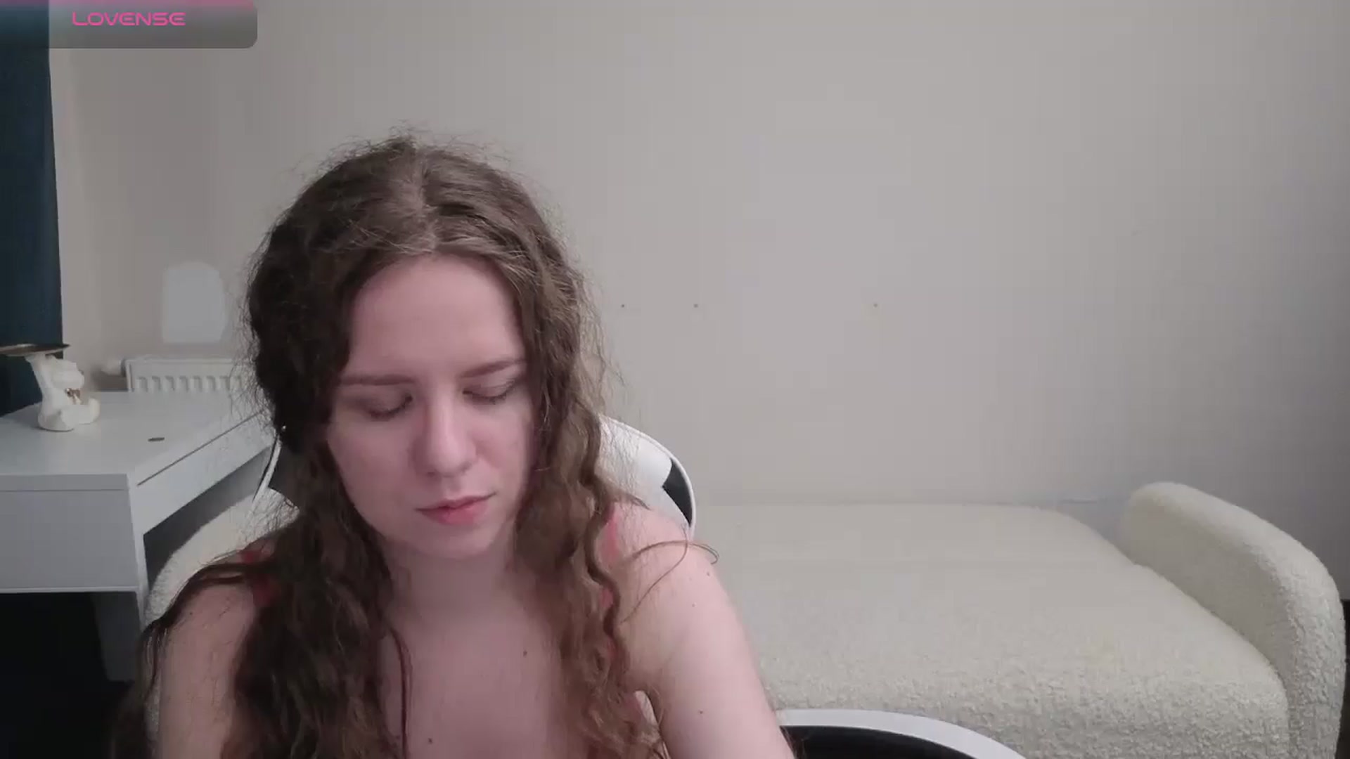 Gallery image thumbnail from BlueFlowerr's myfreecams stream on, 04/10/2026, 22:18 image 5 of 20
