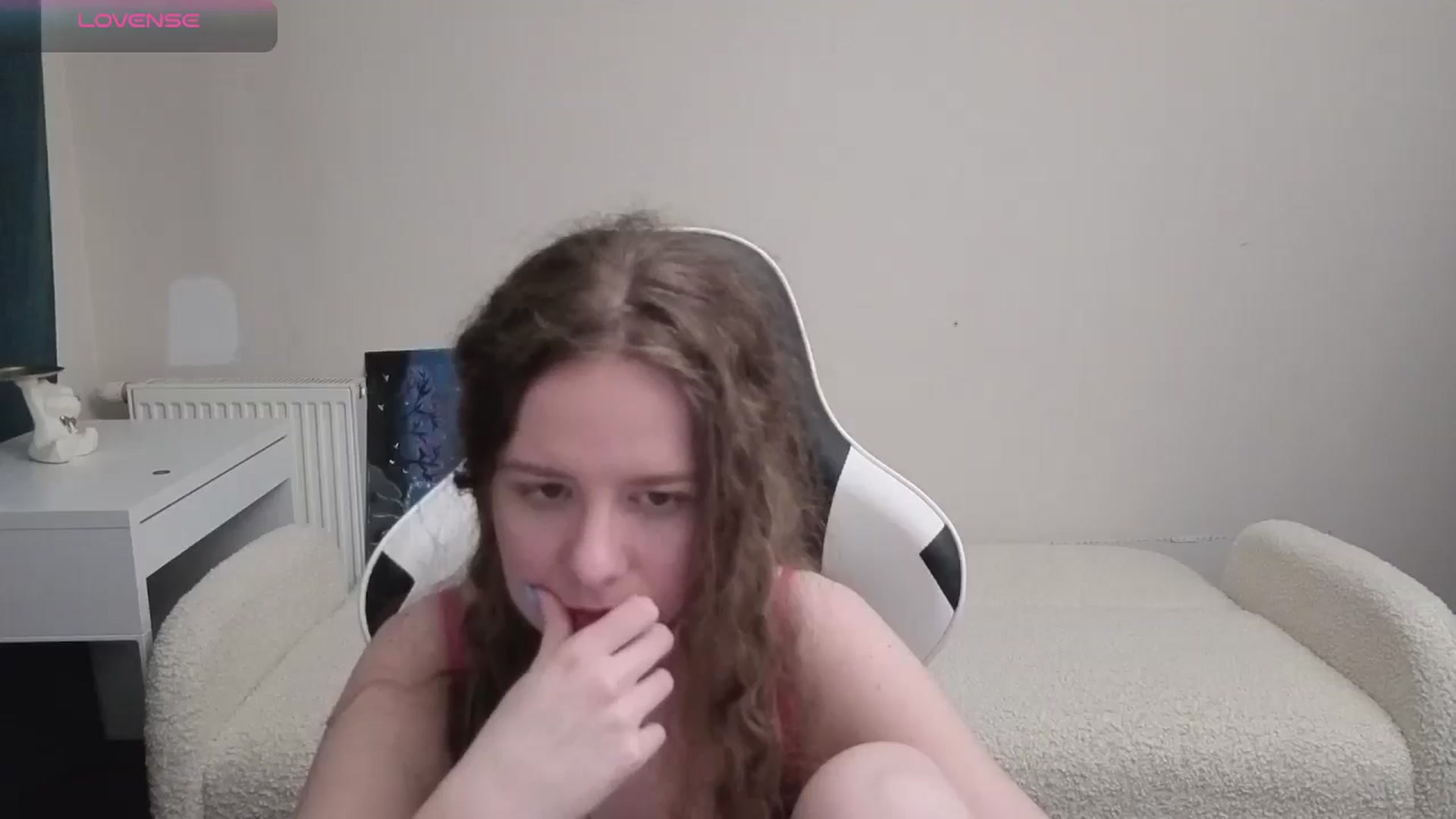 Gallery image thumbnail from BlueFlowerr's myfreecams stream on, 04/10/2026, 22:52 image 19 of 20