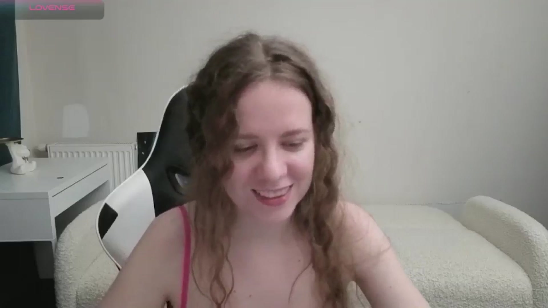 Gallery image thumbnail from BlueFlowerr's myfreecams stream on, 04/11/2026, 01:01 image 17 of 20