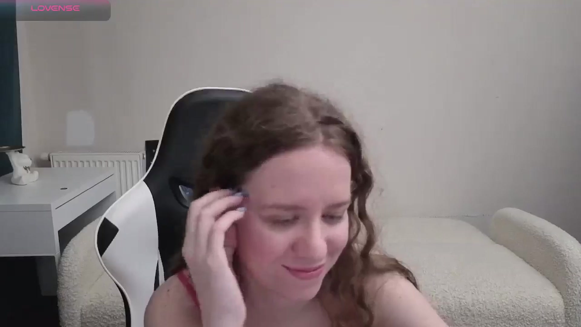 Gallery image thumbnail from BlueFlowerr's myfreecams stream on, 04/11/2026, 01:01 image 12 of 20