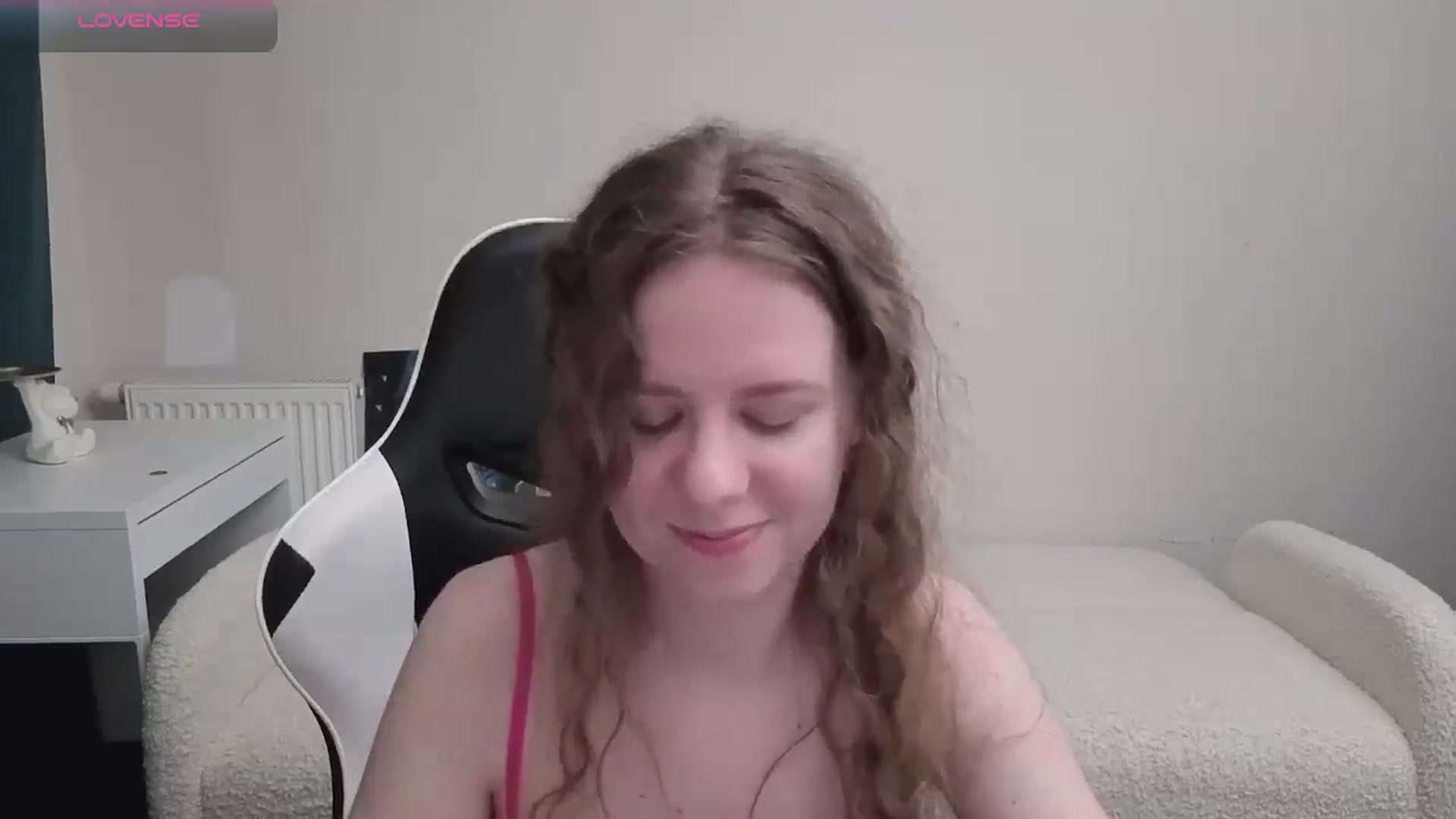 Gallery image thumbnail from BlueFlowerr's myfreecams stream on, 04/11/2026, 01:01 image 20 of 20
