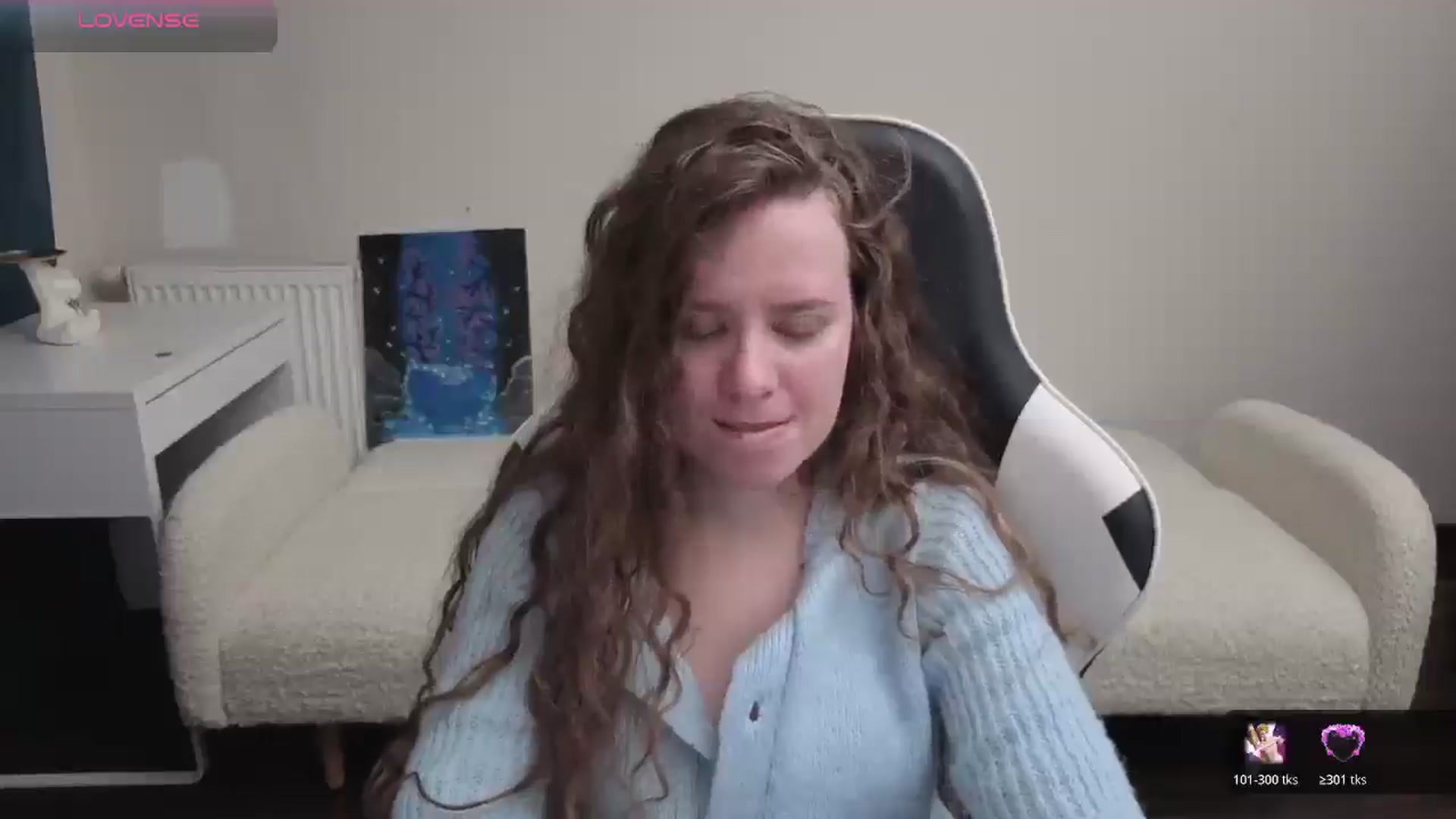Gallery image thumbnail from BlueFlowerr's myfreecams stream on, 04/11/2026, 18:42 image 8 of 20