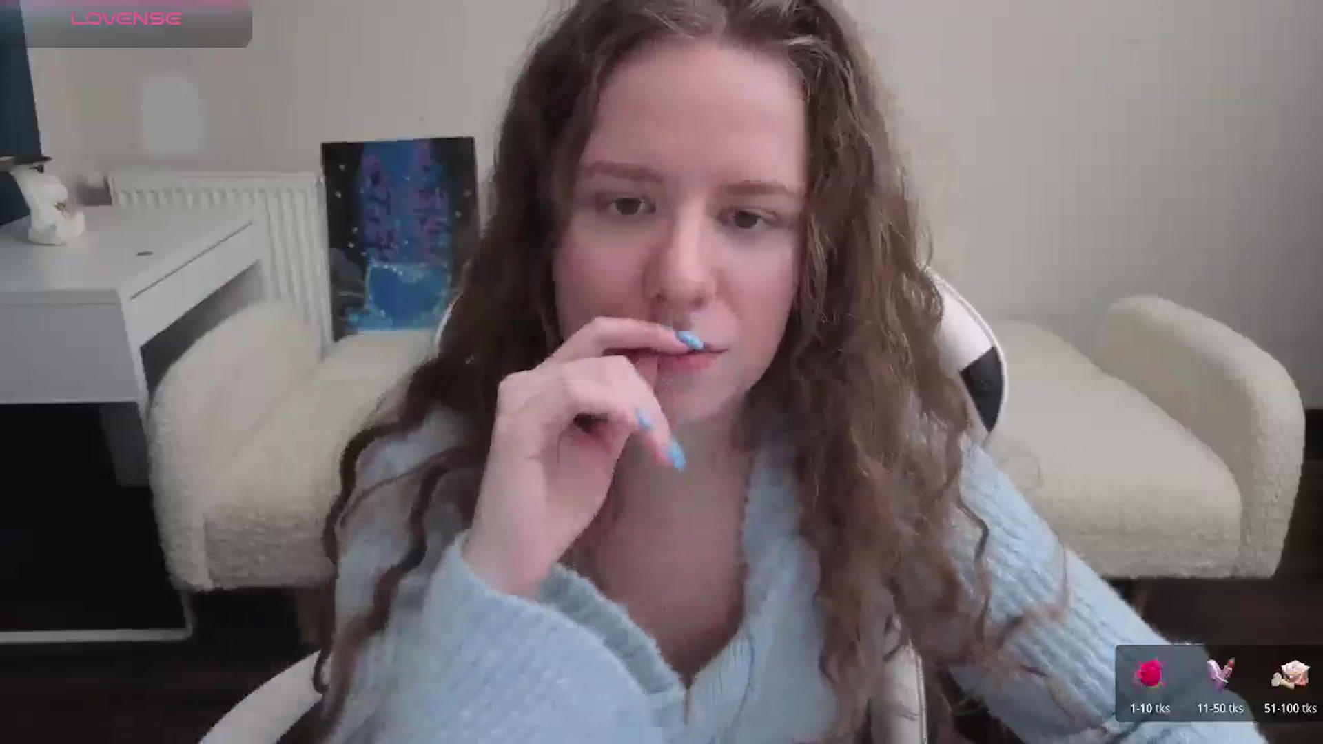 Gallery image thumbnail from BlueFlowerr's myfreecams stream on, 04/11/2026, 18:42 image 11 of 20