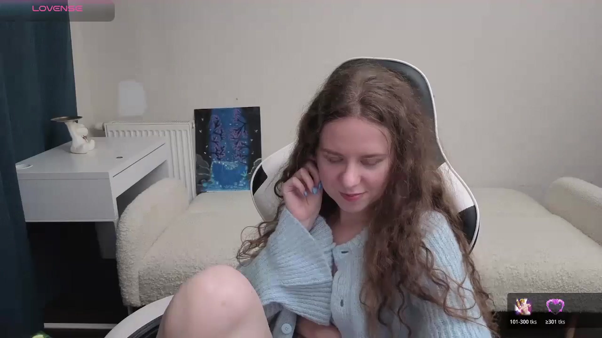 Gallery image thumbnail from BlueFlowerr's myfreecams stream on, 04/11/2026, 19:51 image 11 of 20