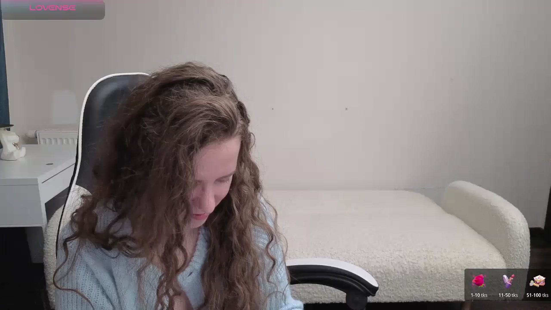 Gallery image thumbnail from BlueFlowerr's myfreecams stream on, 04/11/2026, 21:47 image 7 of 20