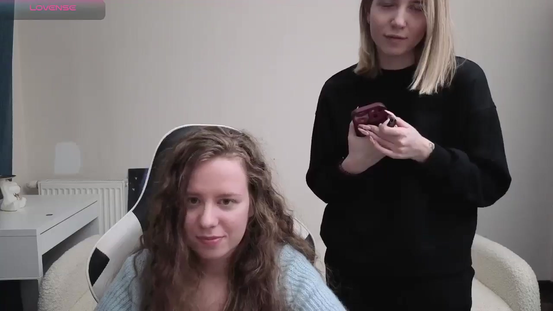 Gallery image thumbnail from BlueFlowerr's myfreecams stream on, 04/12/2026, 24:02 image 15 of 20