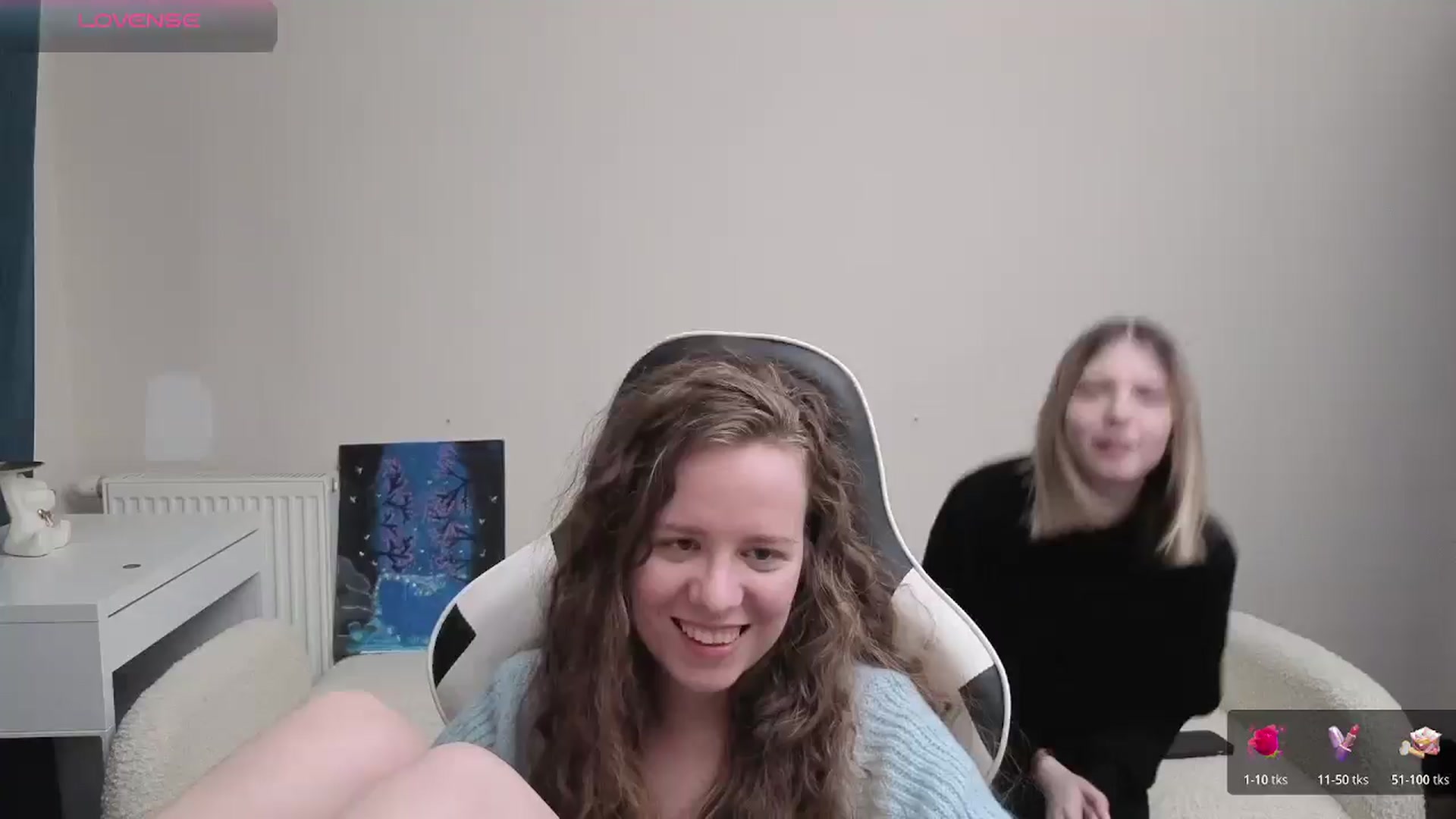 Gallery image thumbnail from BlueFlowerr's myfreecams stream on, 04/12/2026, 24:02 image 16 of 20