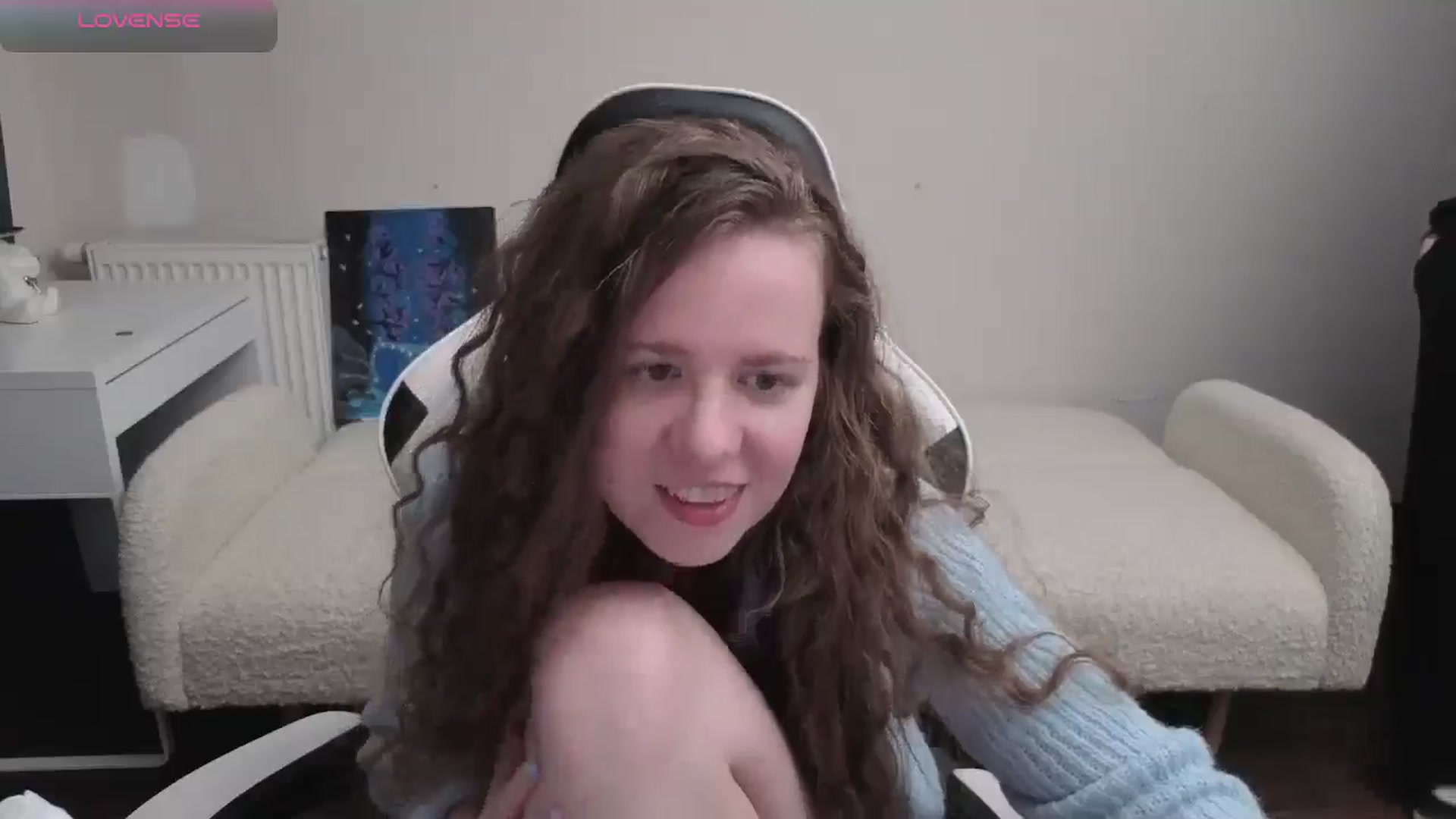 Gallery image thumbnail from BlueFlowerr's myfreecams stream on, 04/12/2026, 24:02 image 12 of 20
