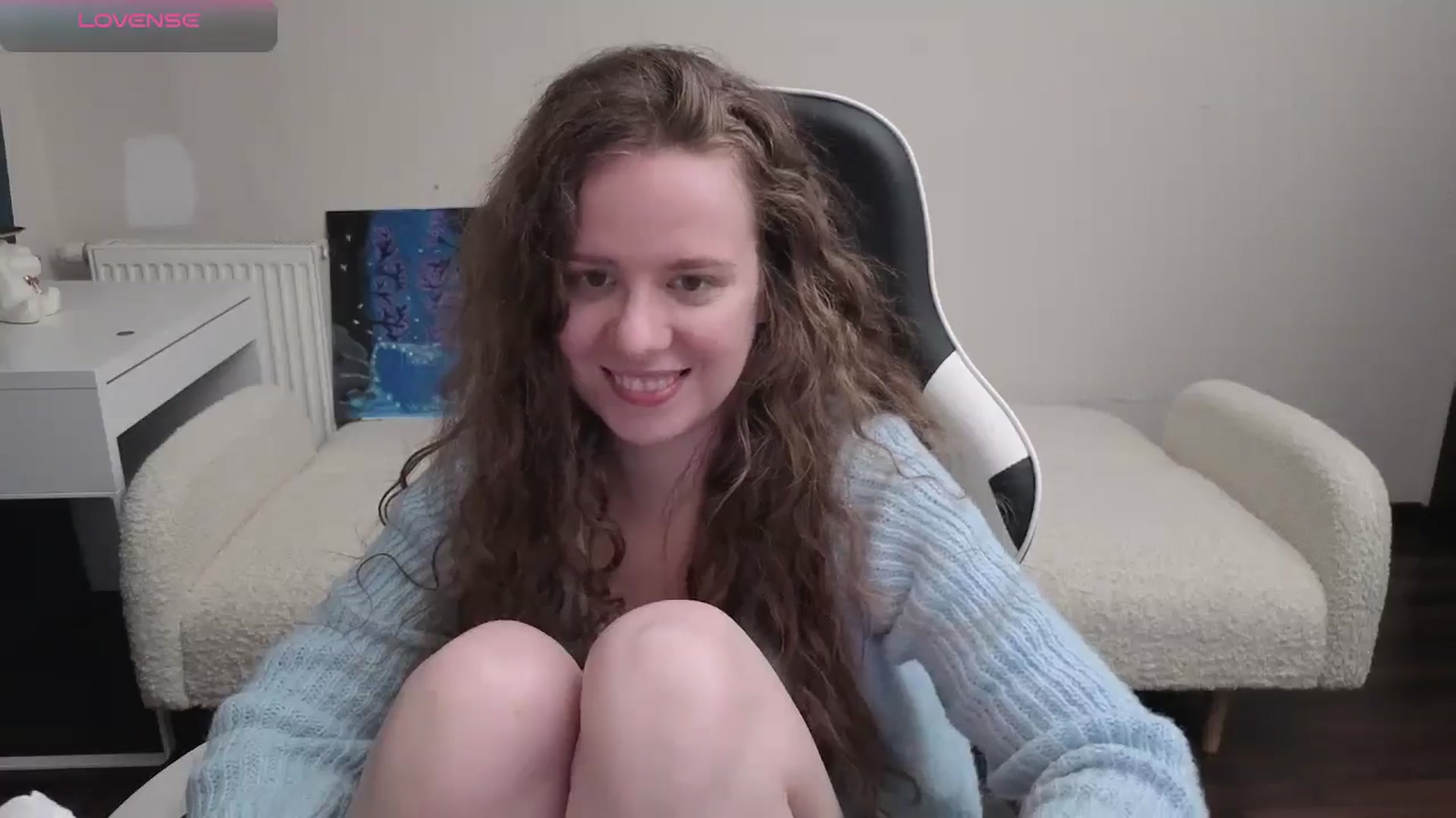 Gallery image thumbnail from BlueFlowerr's myfreecams stream on, 04/12/2026, 24:02 image 6 of 20