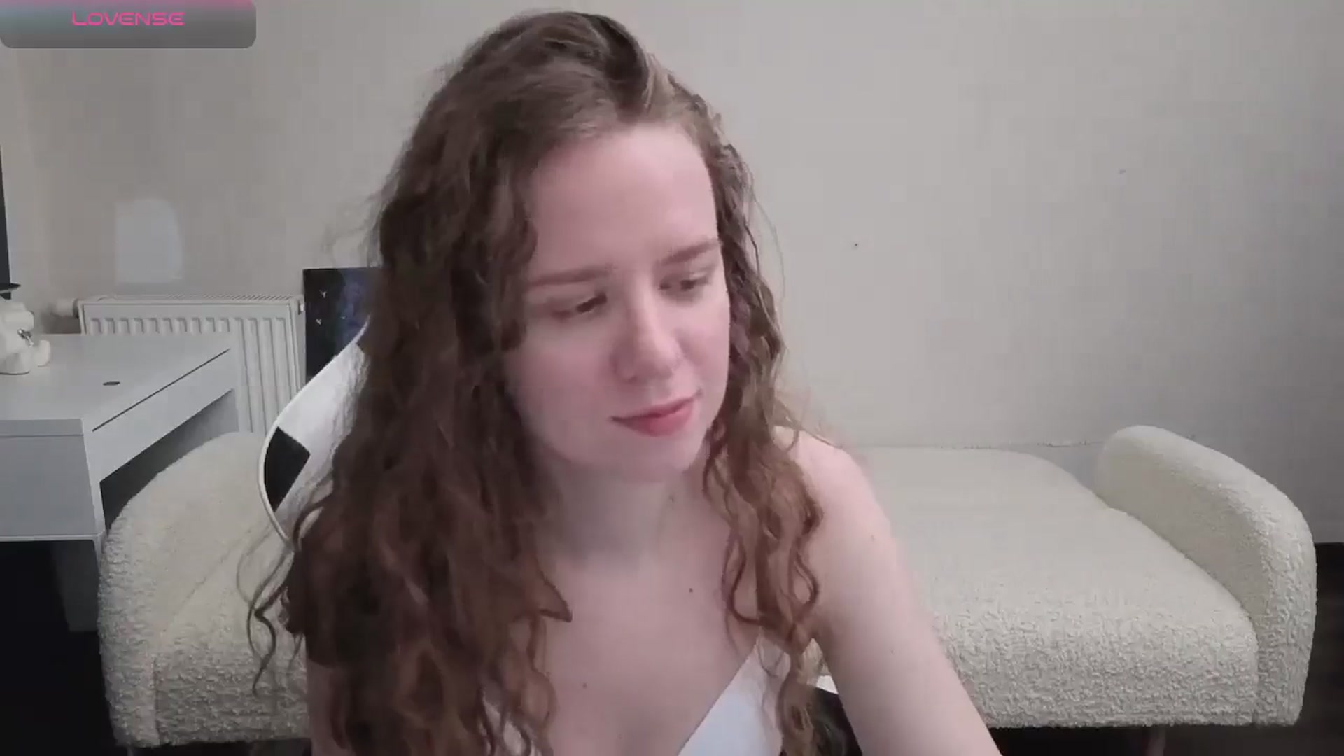Gallery image thumbnail from BlueFlowerr's myfreecams stream on, 04/12/2026, 19:20 image 8 of 20