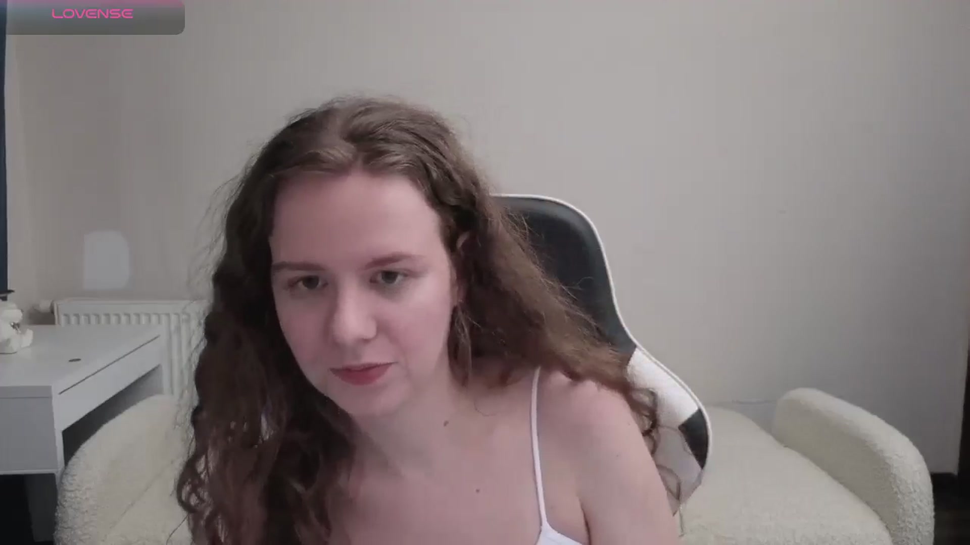 Gallery image thumbnail from BlueFlowerr's myfreecams stream on, 04/12/2026, 23:13 image 14 of 20