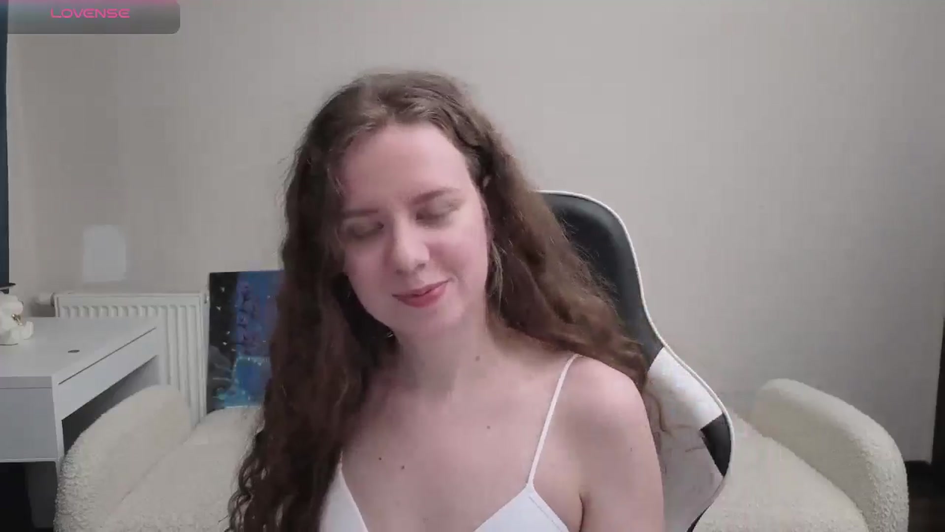 Gallery image thumbnail from BlueFlowerr's myfreecams stream on, 04/12/2026, 23:13 image 15 of 20