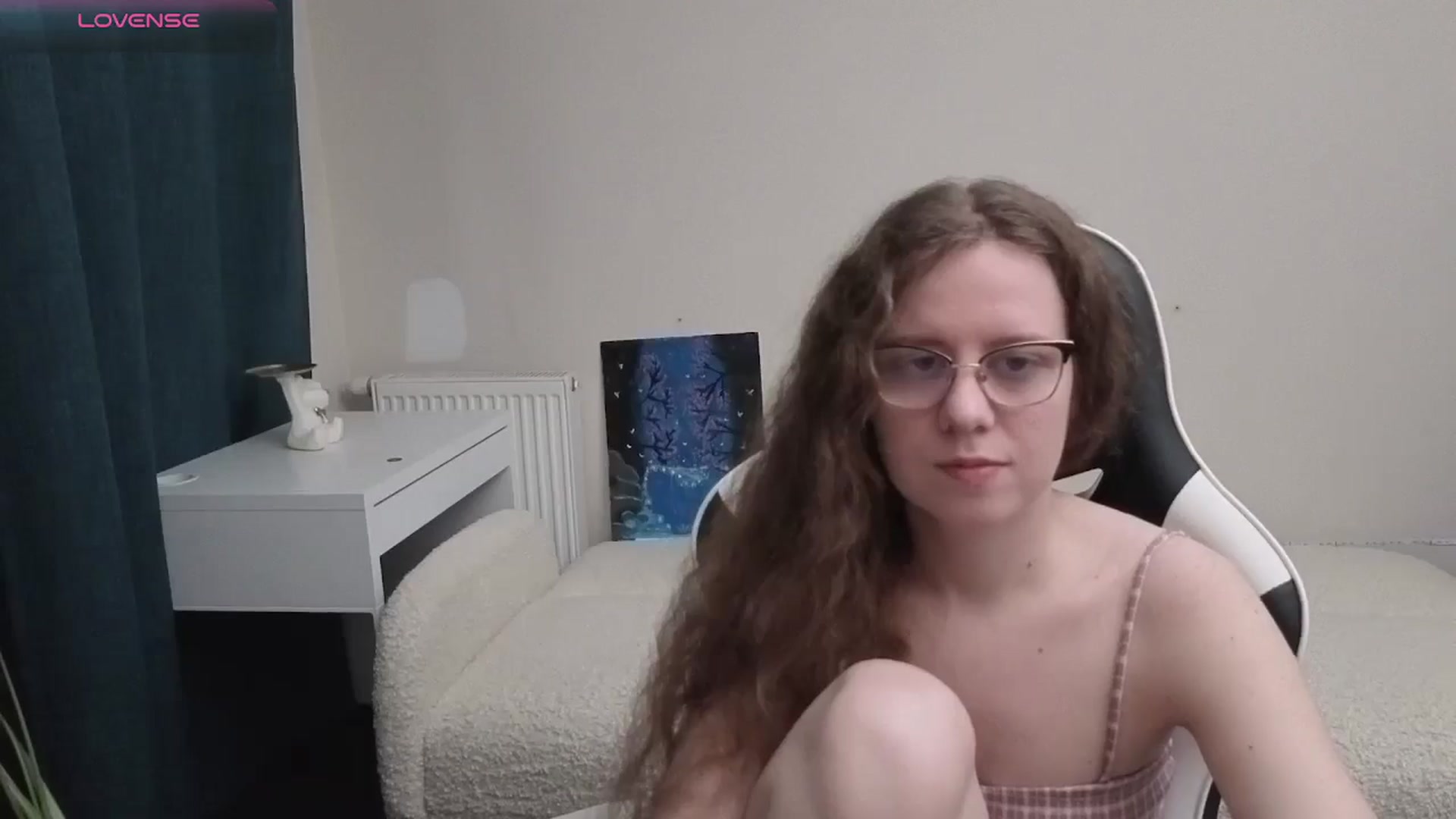 Gallery image thumbnail from BlueFlowerr's myfreecams stream on, 04/13/2026, 18:23 image 8 of 20