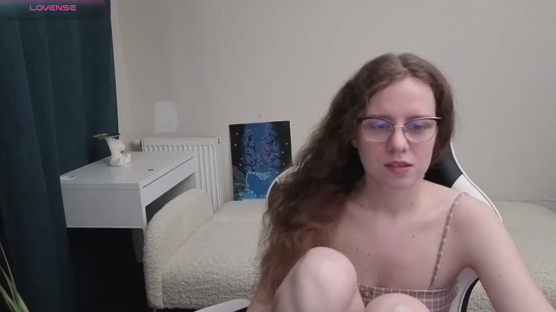 Gallery image thumbnail from BlueFlowerr's myfreecams stream on, 04/13/2026, 18:23 image 5 of 20