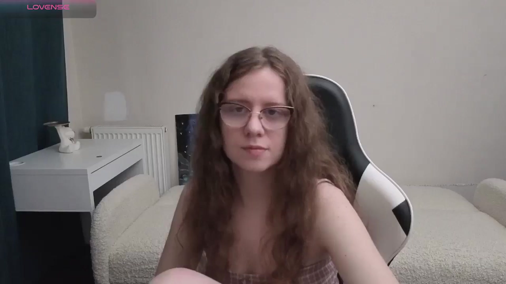 Gallery image thumbnail from BlueFlowerr's myfreecams stream on, 04/13/2026, 21:20 image 3 of 20