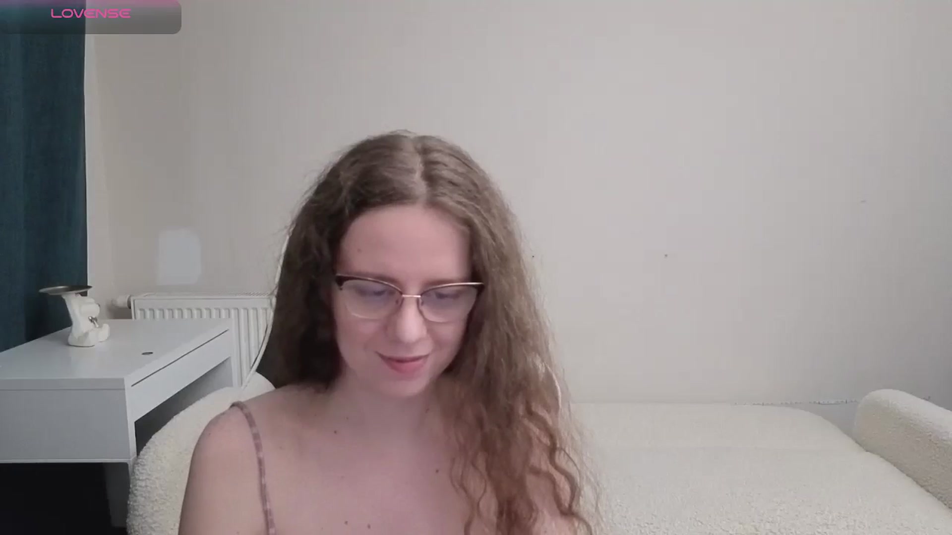 Gallery image thumbnail from BlueFlowerr's myfreecams stream on, 04/13/2026, 22:59 image 11 of 20