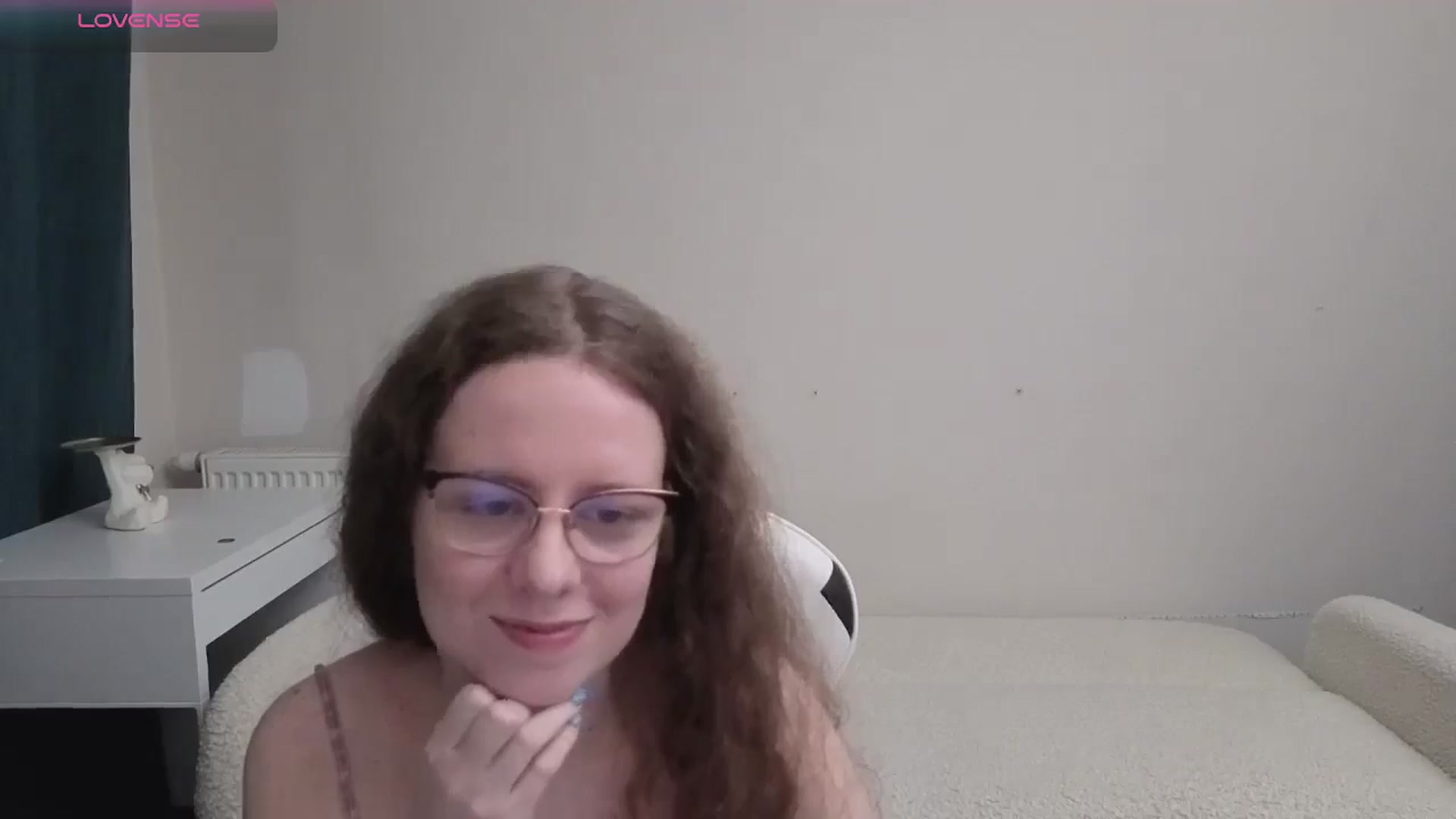 Gallery image thumbnail from BlueFlowerr's myfreecams stream on, 04/13/2026, 22:59 image 19 of 20