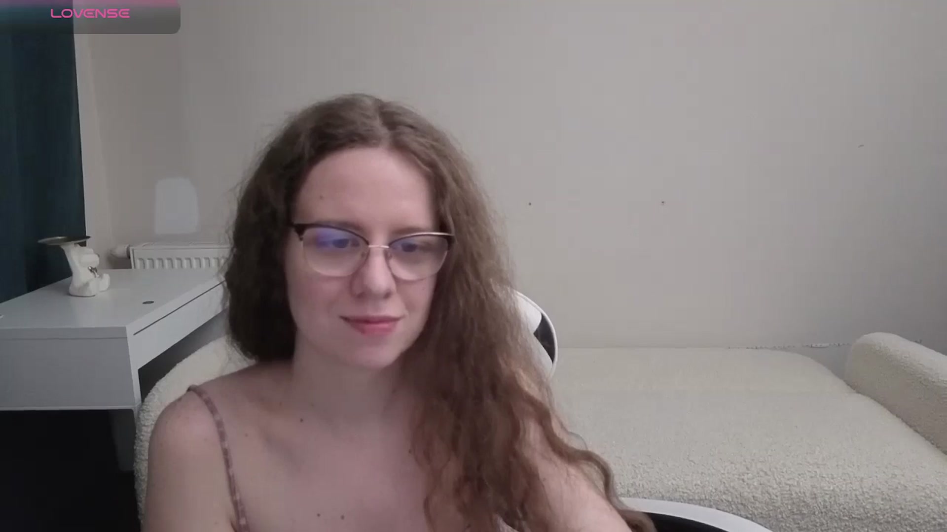 Gallery image thumbnail from BlueFlowerr's myfreecams stream on, 04/13/2026, 22:59 image 12 of 20