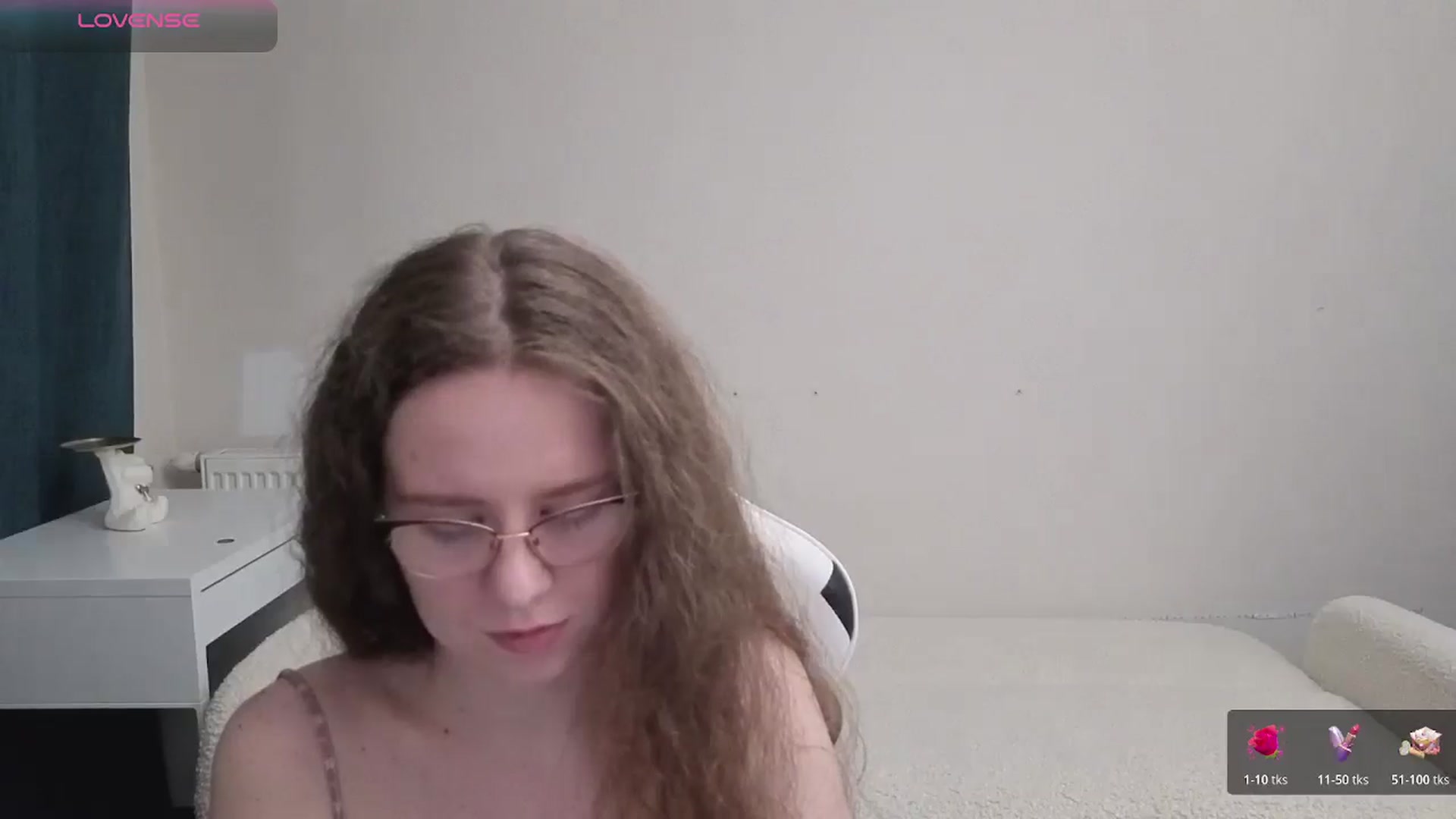 Gallery image thumbnail from BlueFlowerr's myfreecams stream on, 04/13/2026, 22:59 image 14 of 20
