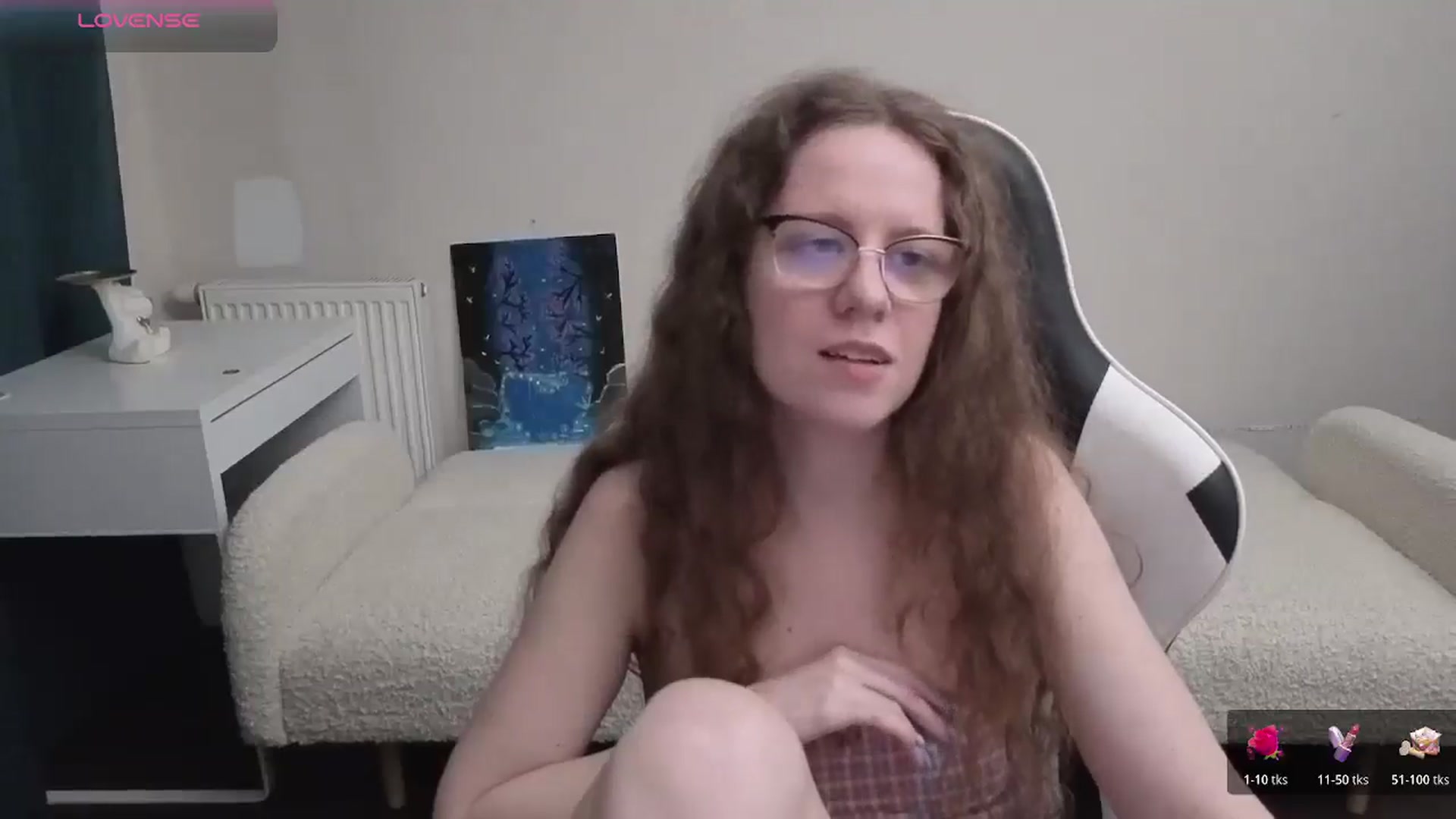 Gallery image thumbnail from BlueFlowerr's myfreecams stream on, 04/13/2026, 23:51 image 13 of 20