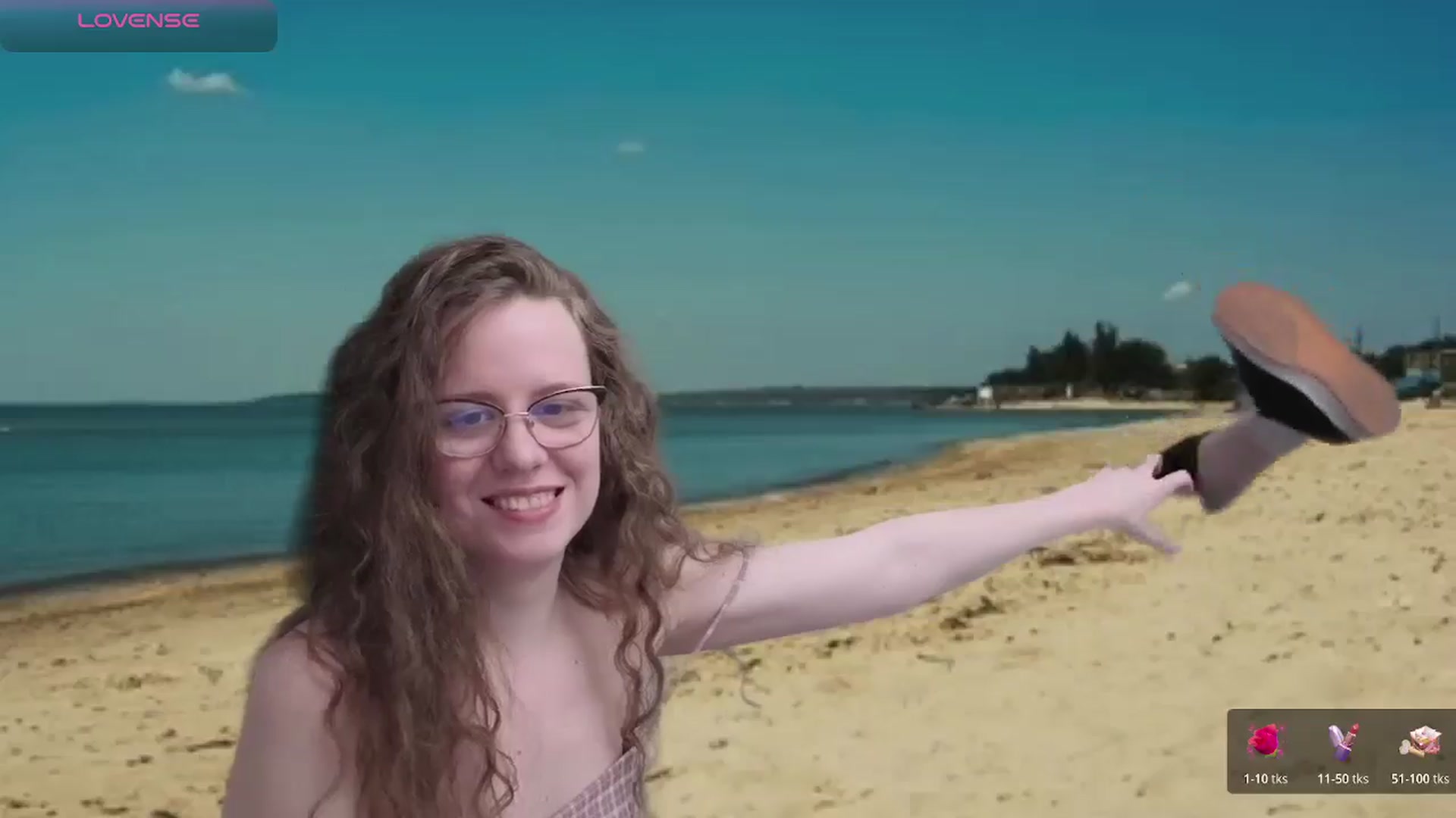 Gallery image thumbnail from BlueFlowerr's myfreecams stream on, 04/14/2026, 01:41 image 19 of 20