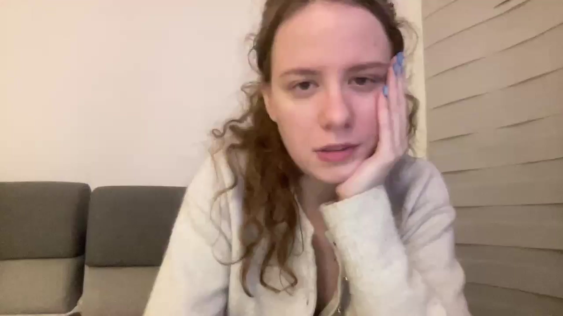 Gallery image thumbnail from BlueFlowerr's myfreecams stream on, 04/14/2026, 23:50 image 18 of 20