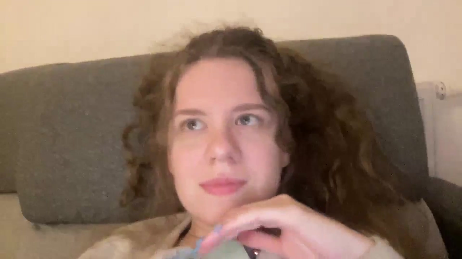Gallery image thumbnail from BlueFlowerr's myfreecams stream on, 04/15/2026, 03:22 image 4 of 20