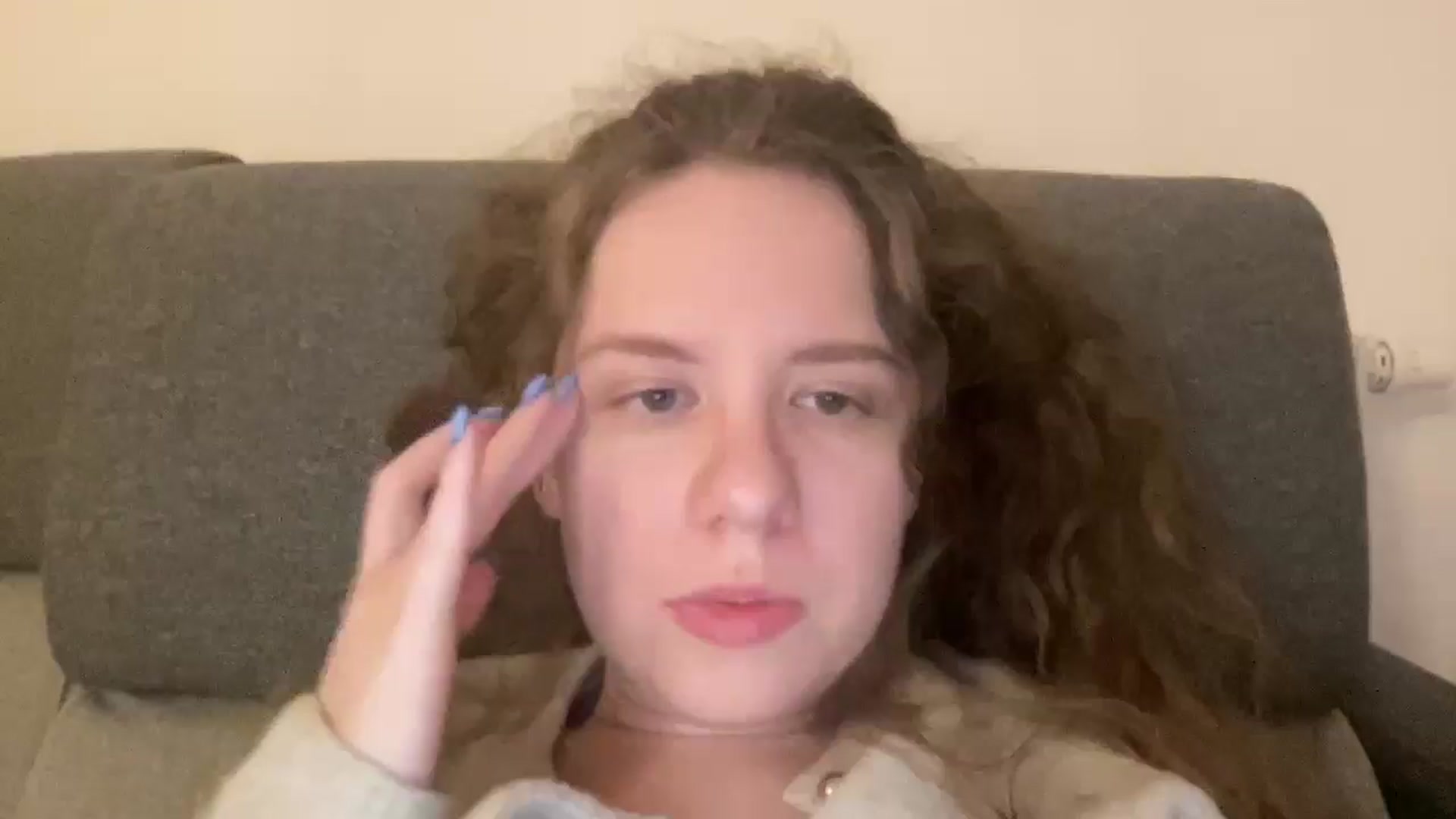 Gallery image thumbnail from BlueFlowerr's myfreecams stream on, 04/15/2026, 03:22 image 1 of 20