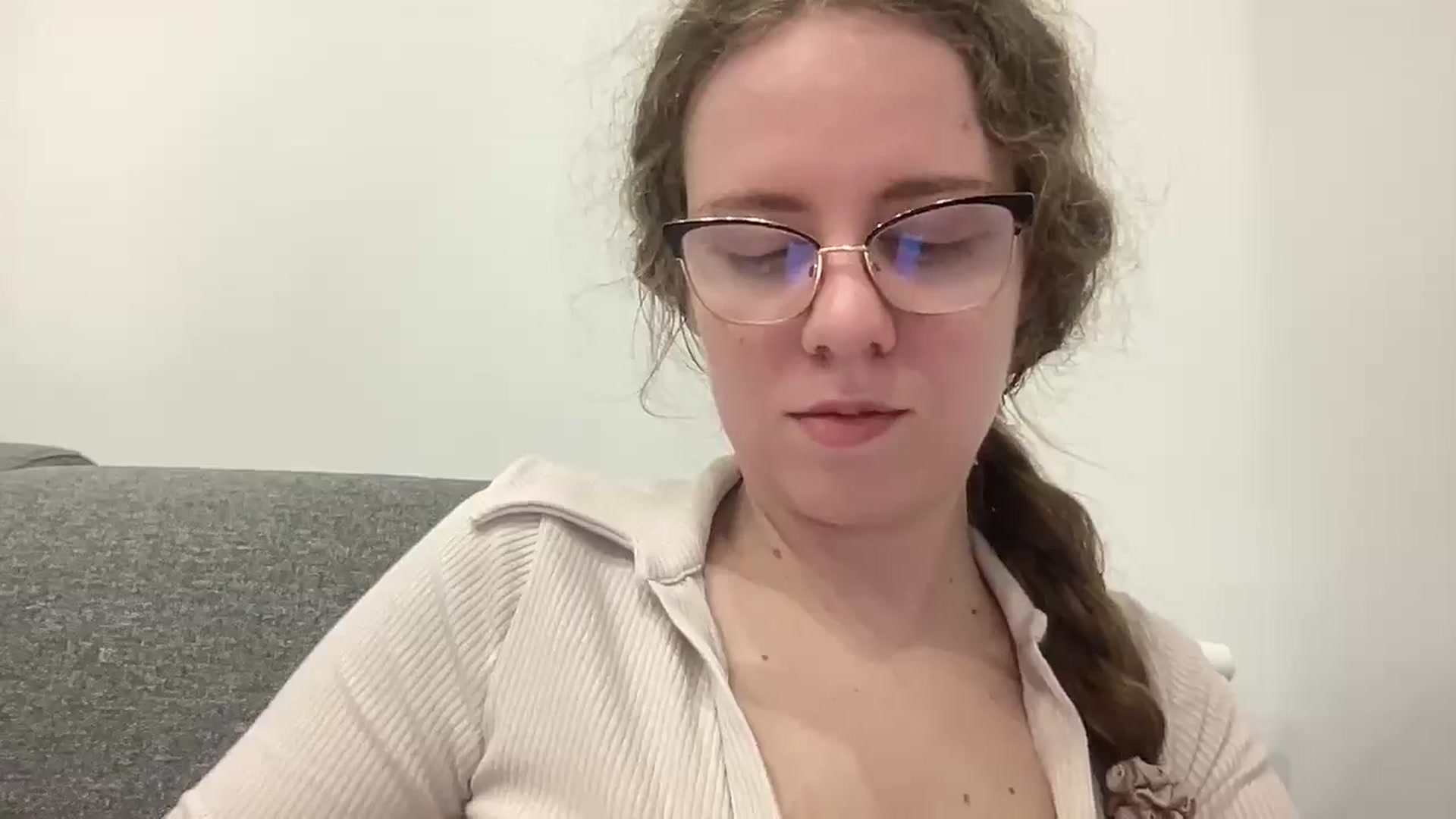 Gallery image thumbnail from BlueFlowerr's myfreecams stream on, 04/15/2026, 20:44 image 11 of 20