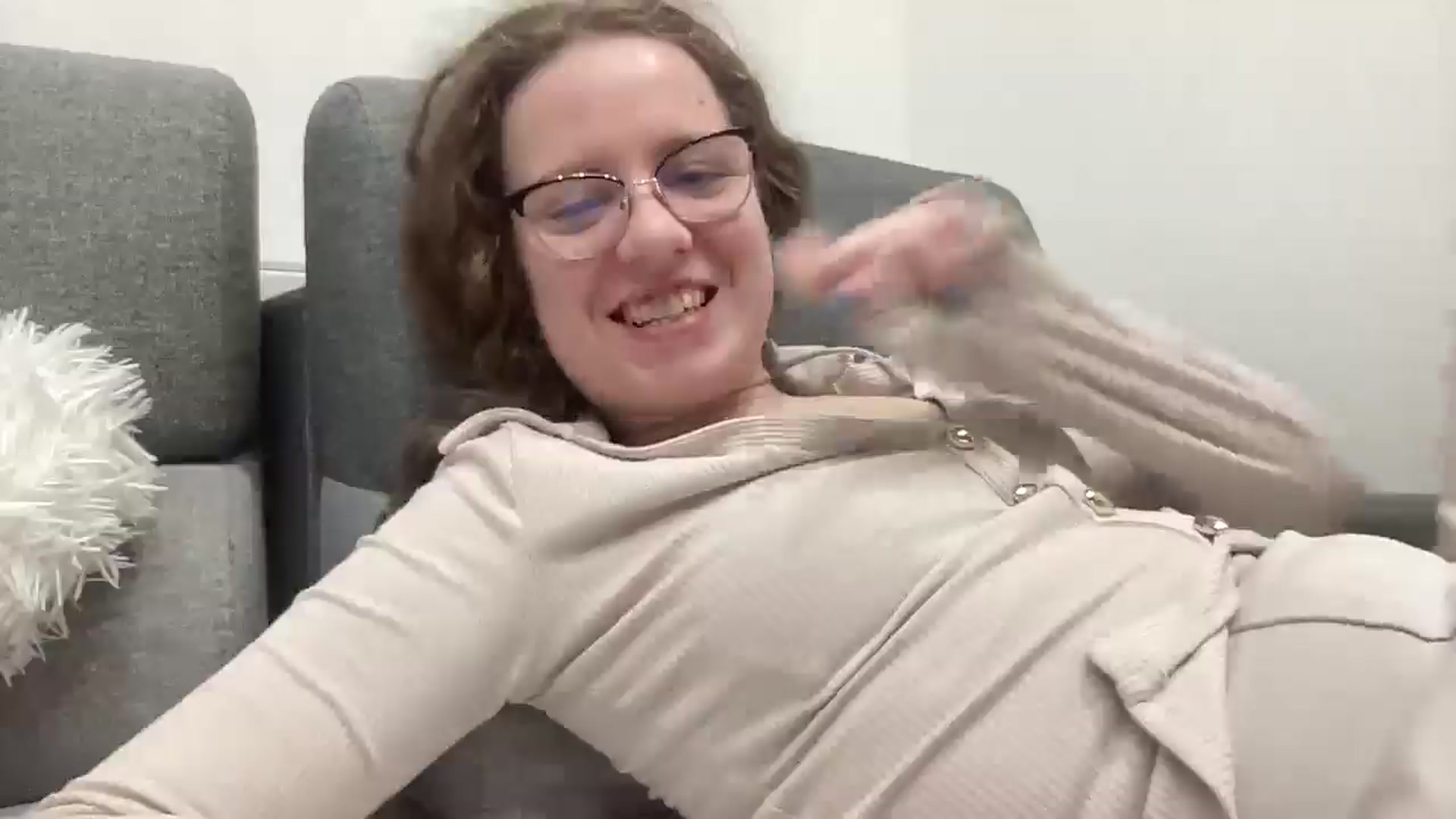 Gallery image thumbnail from BlueFlowerr's myfreecams stream on, 04/15/2026, 23:03 image 10 of 20