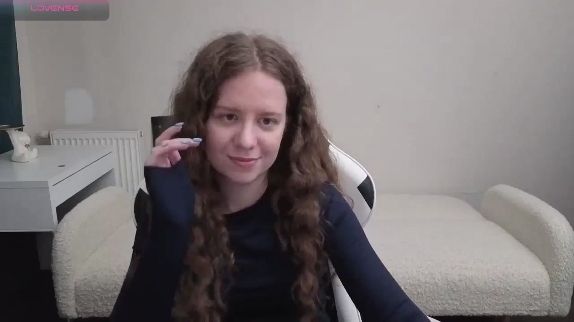 Gallery image thumbnail from BlueFlowerr's myfreecams stream on, 04/17/2026, 20:47 image 15 of 20