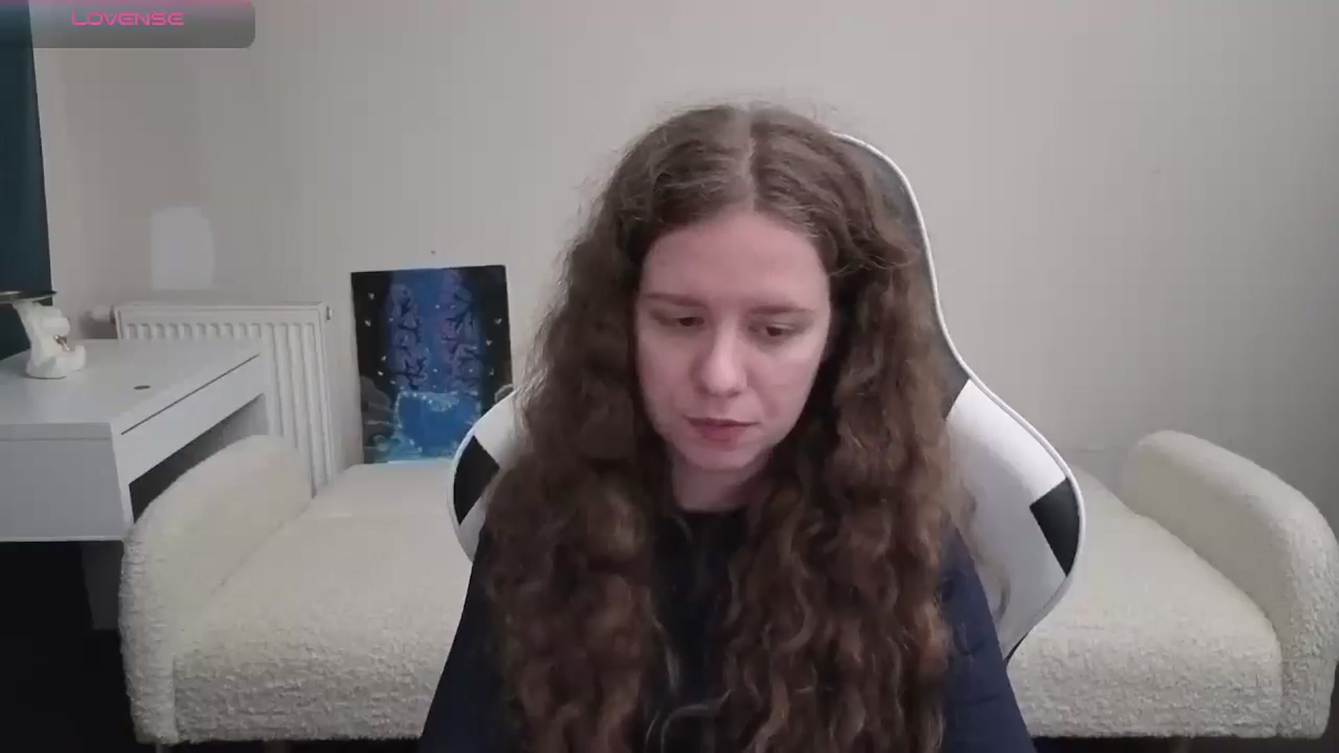 Gallery image thumbnail from BlueFlowerr's myfreecams stream on, 04/17/2026, 20:47 image 5 of 20