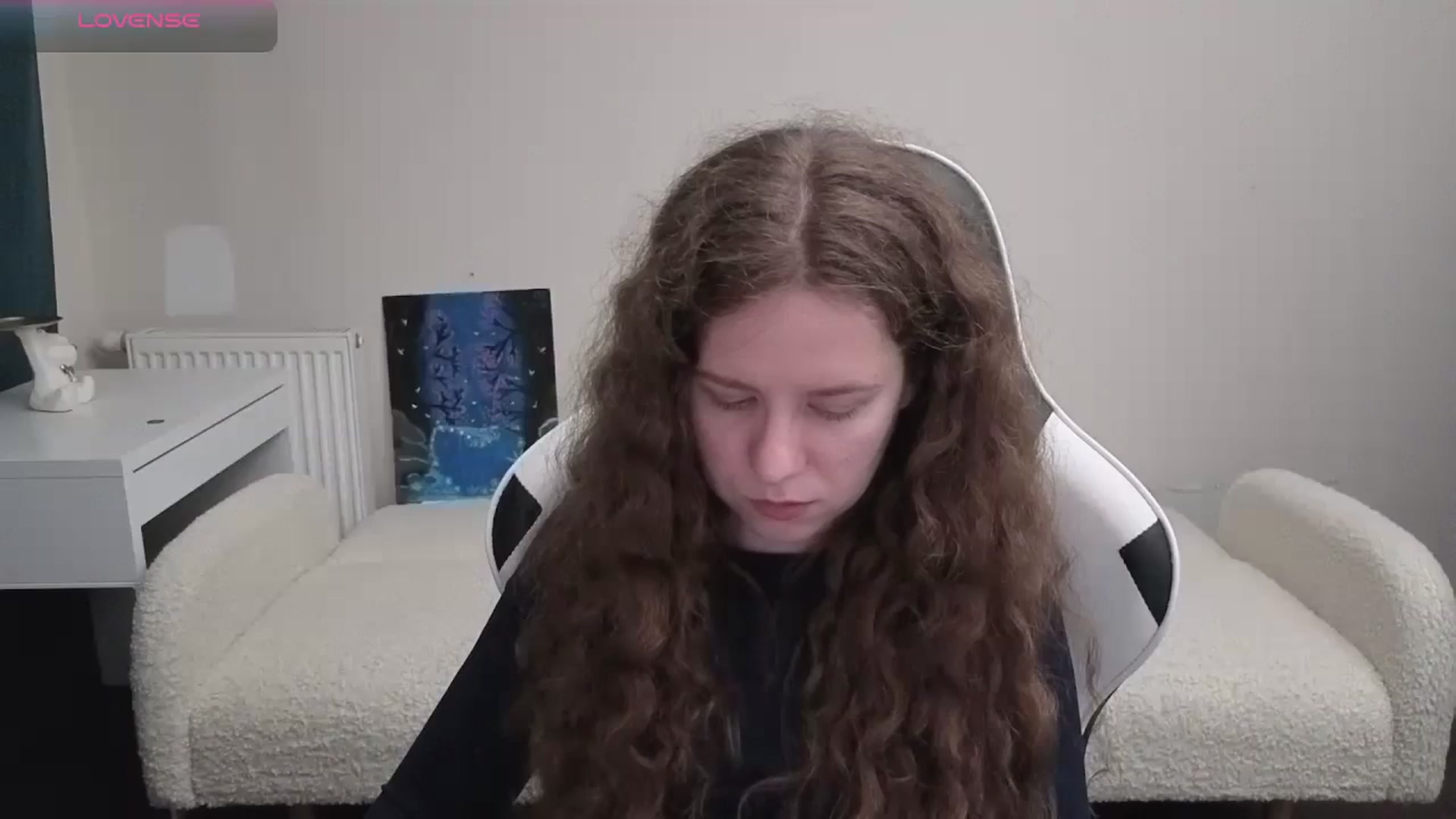 Gallery image thumbnail from BlueFlowerr's myfreecams stream on, 04/17/2026, 20:47 image 8 of 20