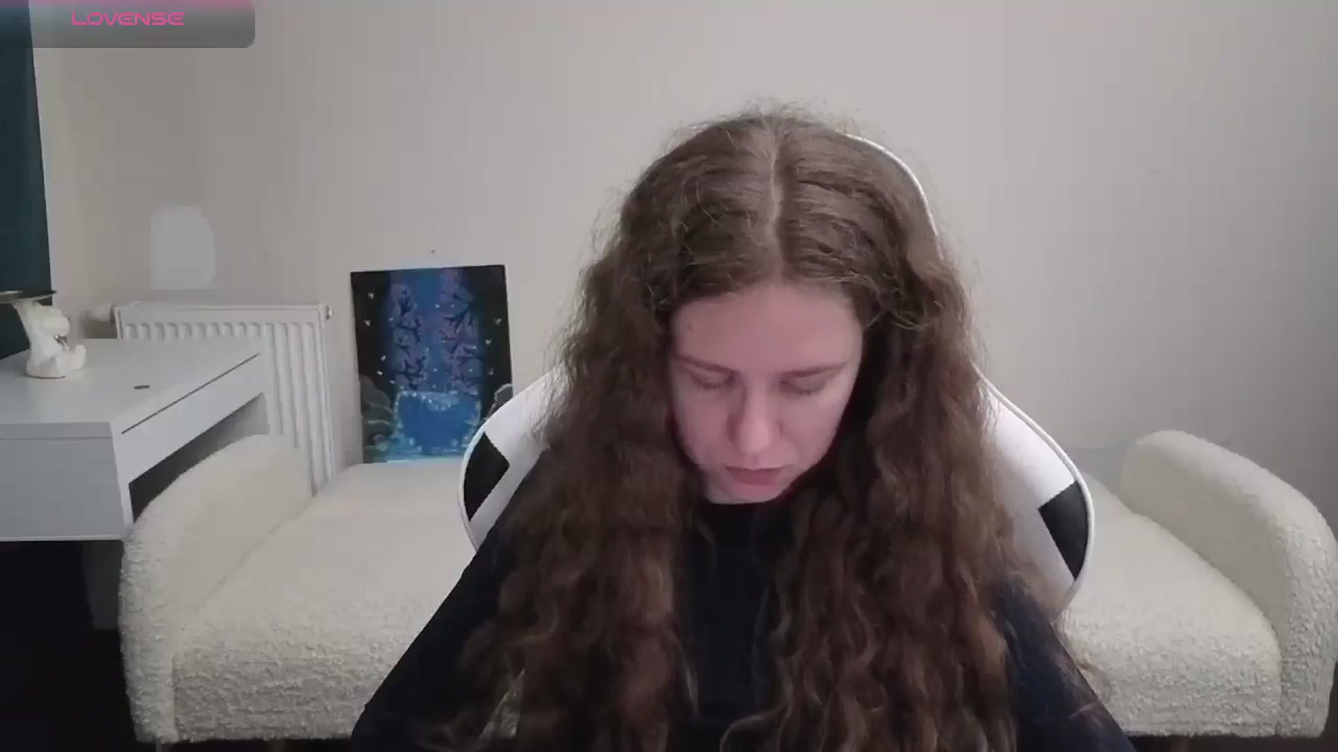 Gallery image thumbnail from BlueFlowerr's myfreecams stream on, 04/17/2026, 20:47 image 3 of 20
