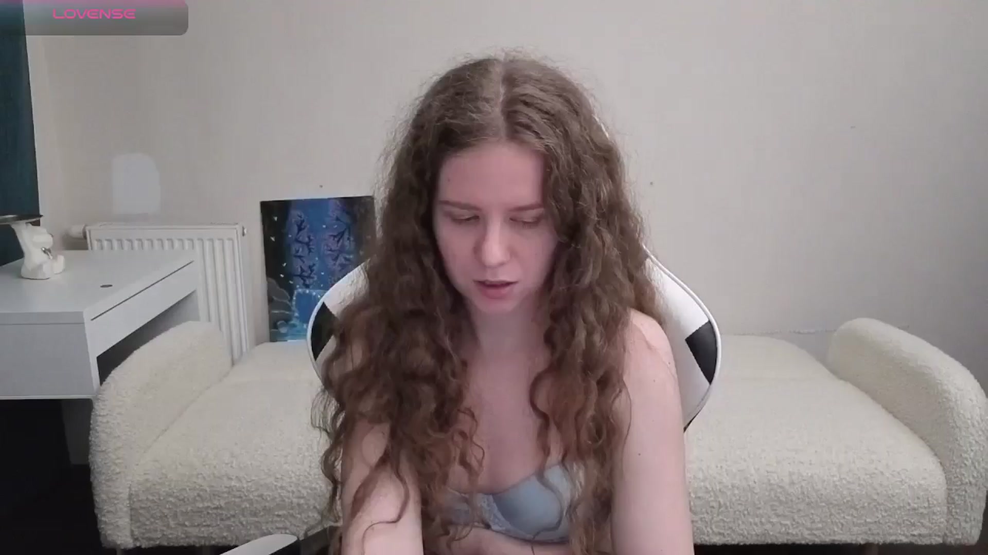 Gallery image thumbnail from BlueFlowerr's myfreecams stream on, 04/17/2026, 20:47 image 18 of 20
