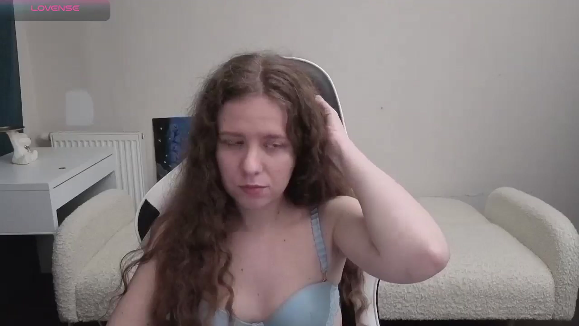 Gallery image thumbnail from BlueFlowerr's myfreecams stream on, 04/17/2026, 22:17 image 8 of 20