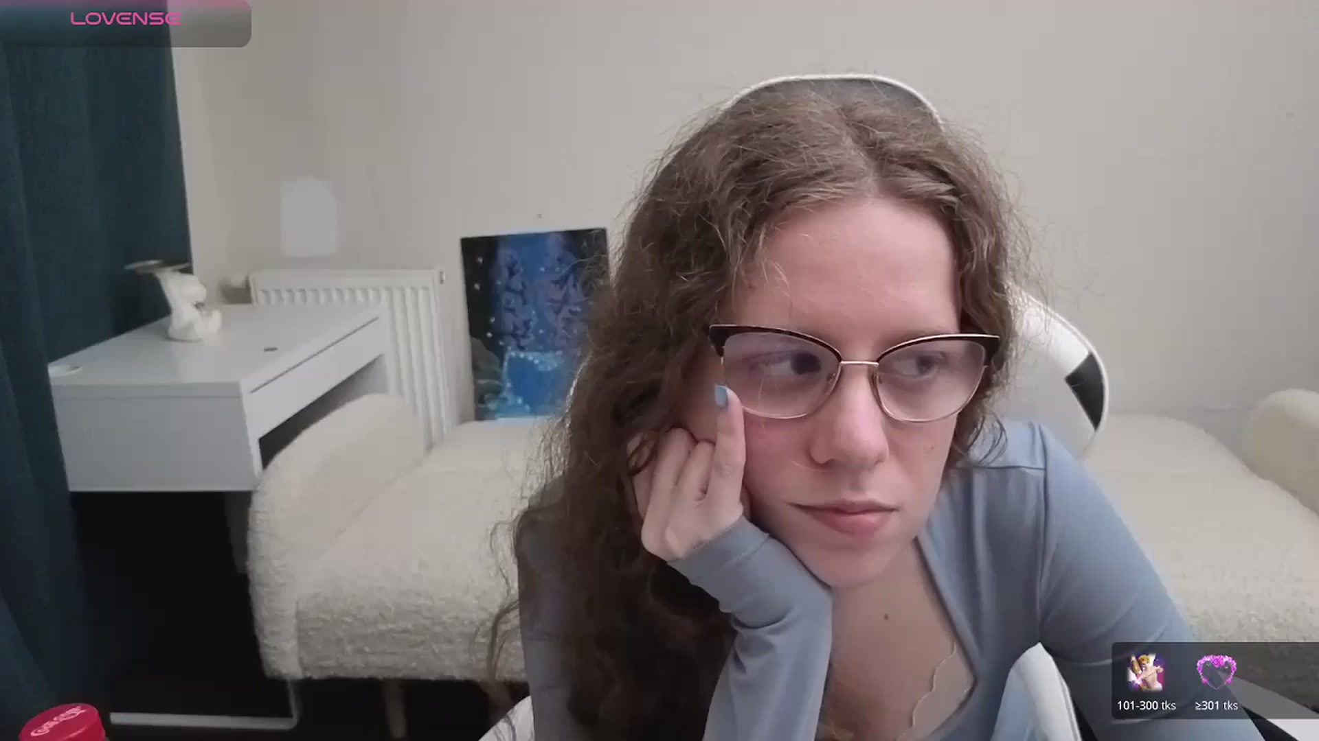 Gallery image thumbnail from BlueFlowerr's myfreecams stream on, 04/18/2026, 19:49 image 2 of 20
