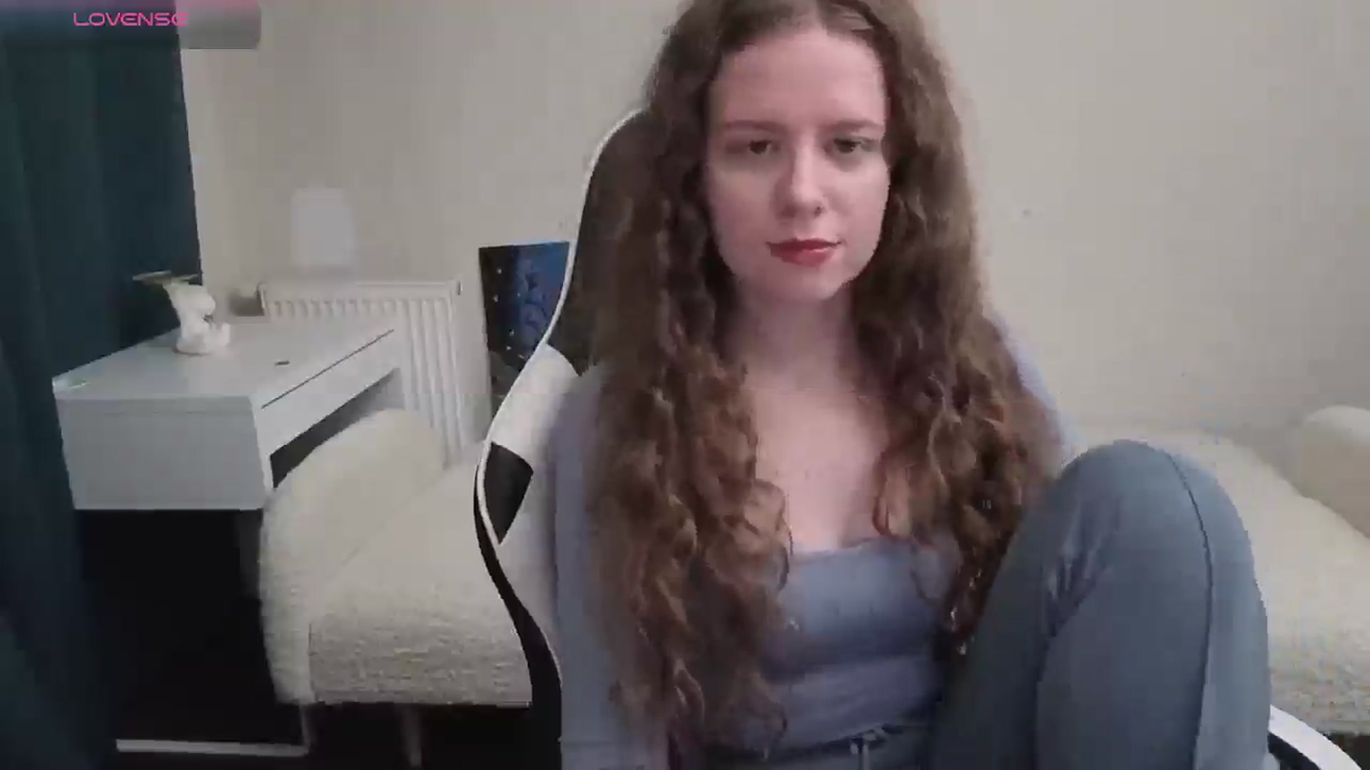 Gallery image thumbnail from BlueFlowerr's myfreecams stream on, 04/18/2026, 19:49 image 6 of 20