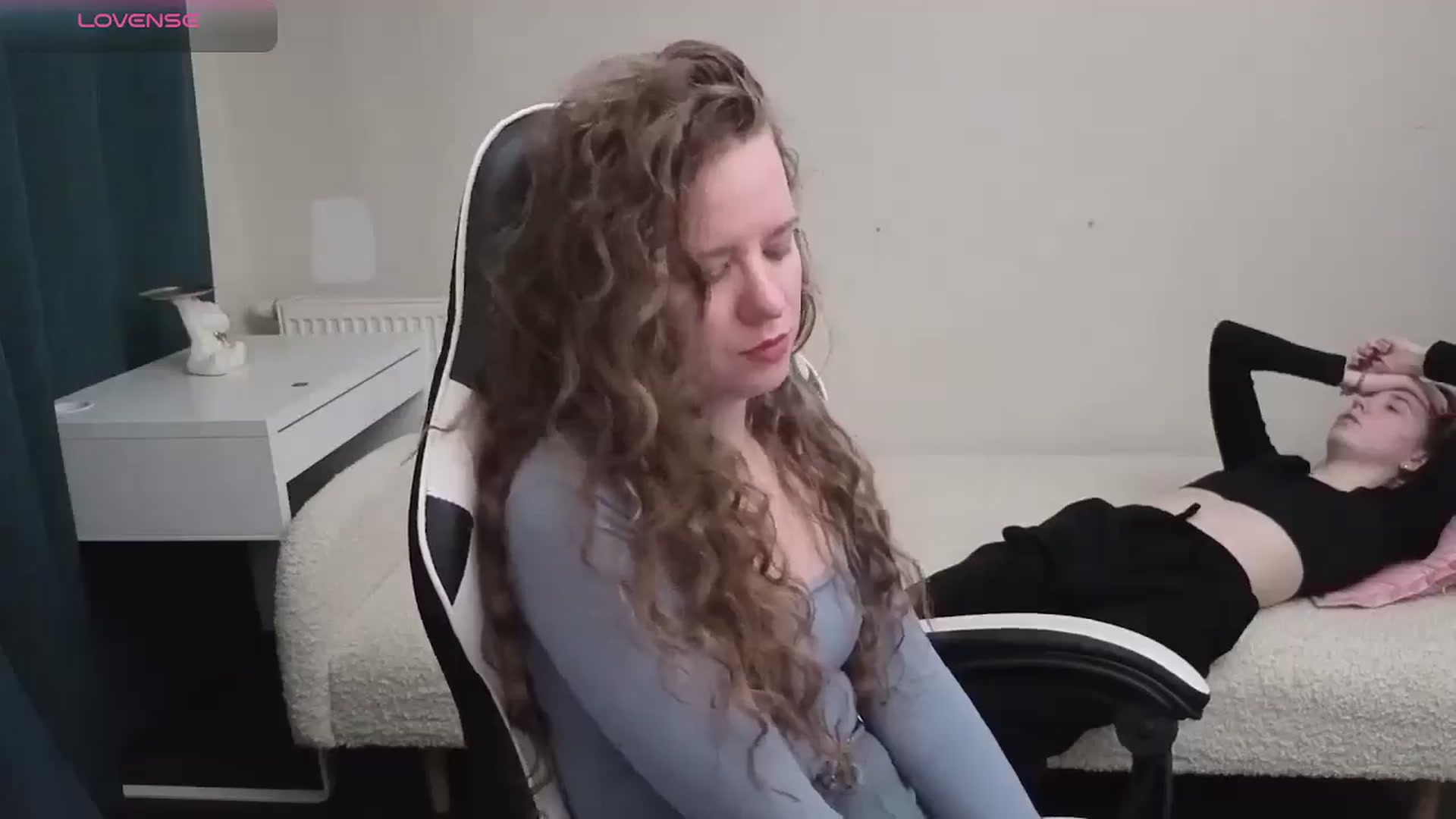 Gallery image thumbnail from BlueFlowerr's myfreecams stream on, 04/18/2026, 21:43 image 13 of 20