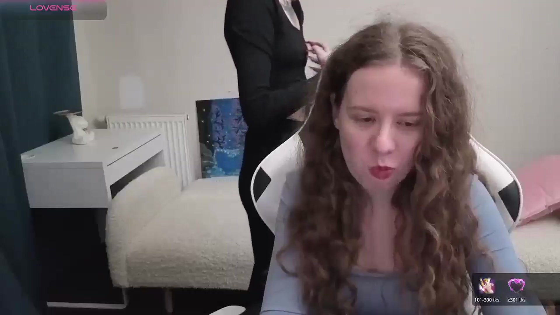 Gallery image thumbnail from BlueFlowerr's myfreecams stream on, 04/18/2026, 21:43 image 8 of 20