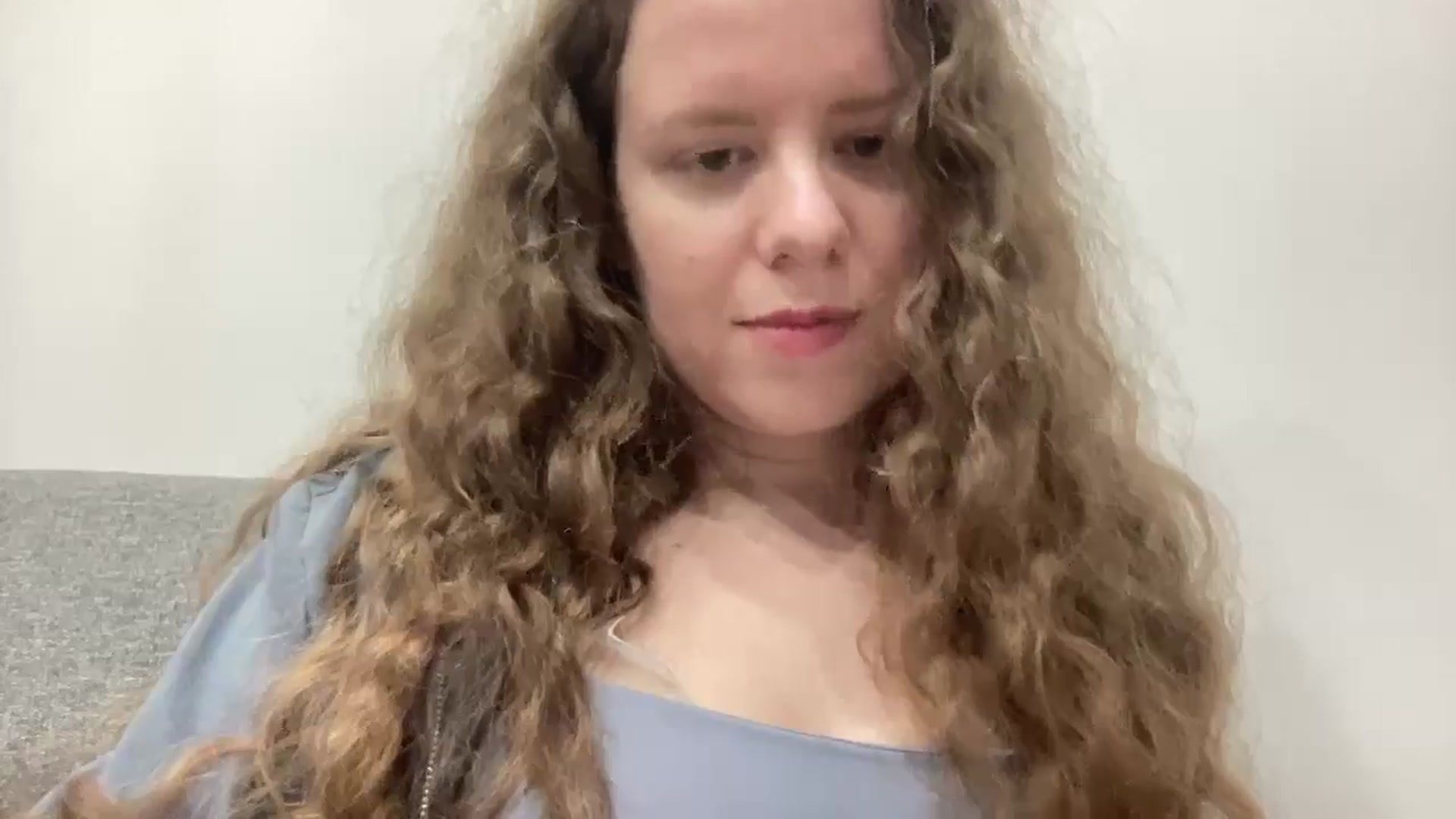 Gallery image thumbnail from BlueFlowerr's myfreecams stream on, 04/18/2026, 23:25 image 7 of 20