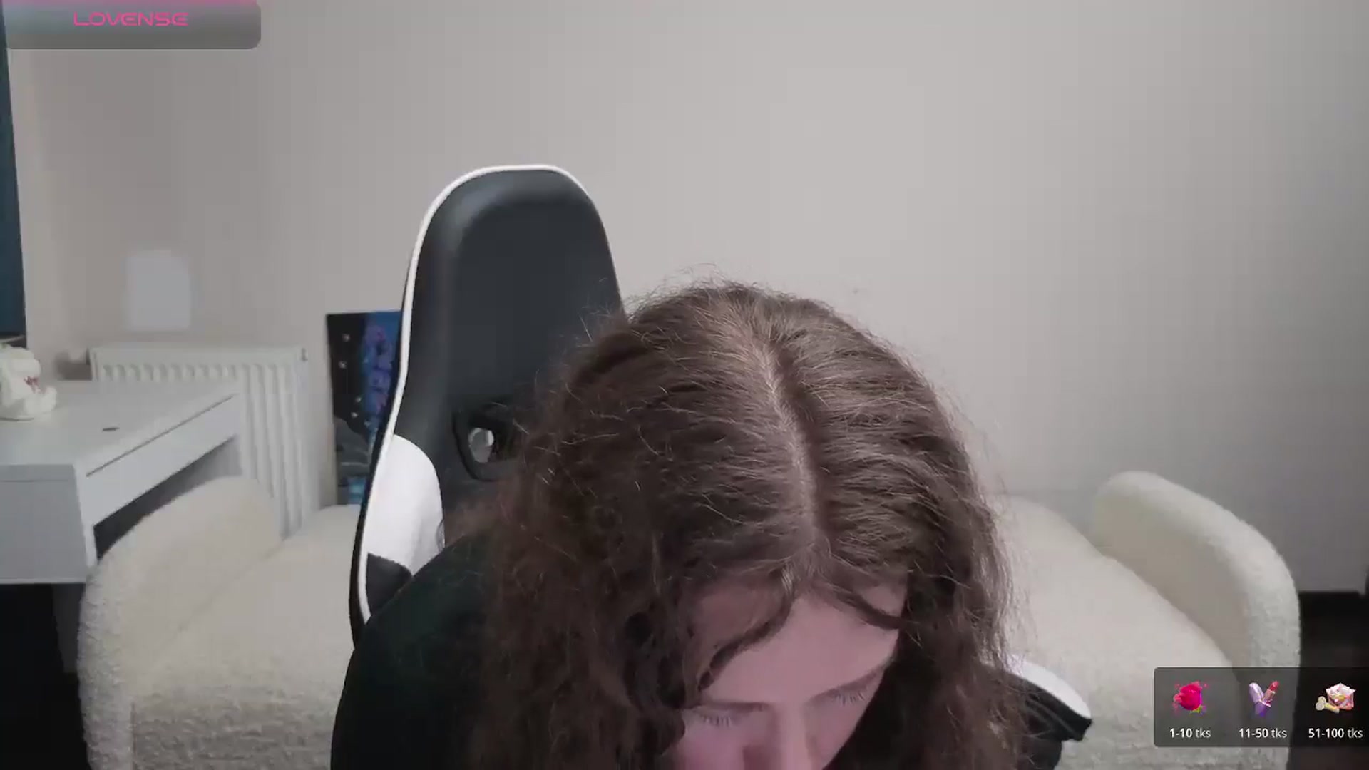 Gallery image thumbnail from BlueFlowerr's myfreecams stream on, 04/19/2026, 18:39 image 2 of 20