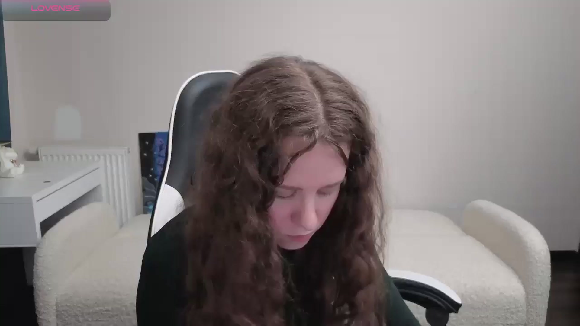 Gallery image thumbnail from BlueFlowerr's myfreecams stream on, 04/19/2026, 18:39 image 1 of 20