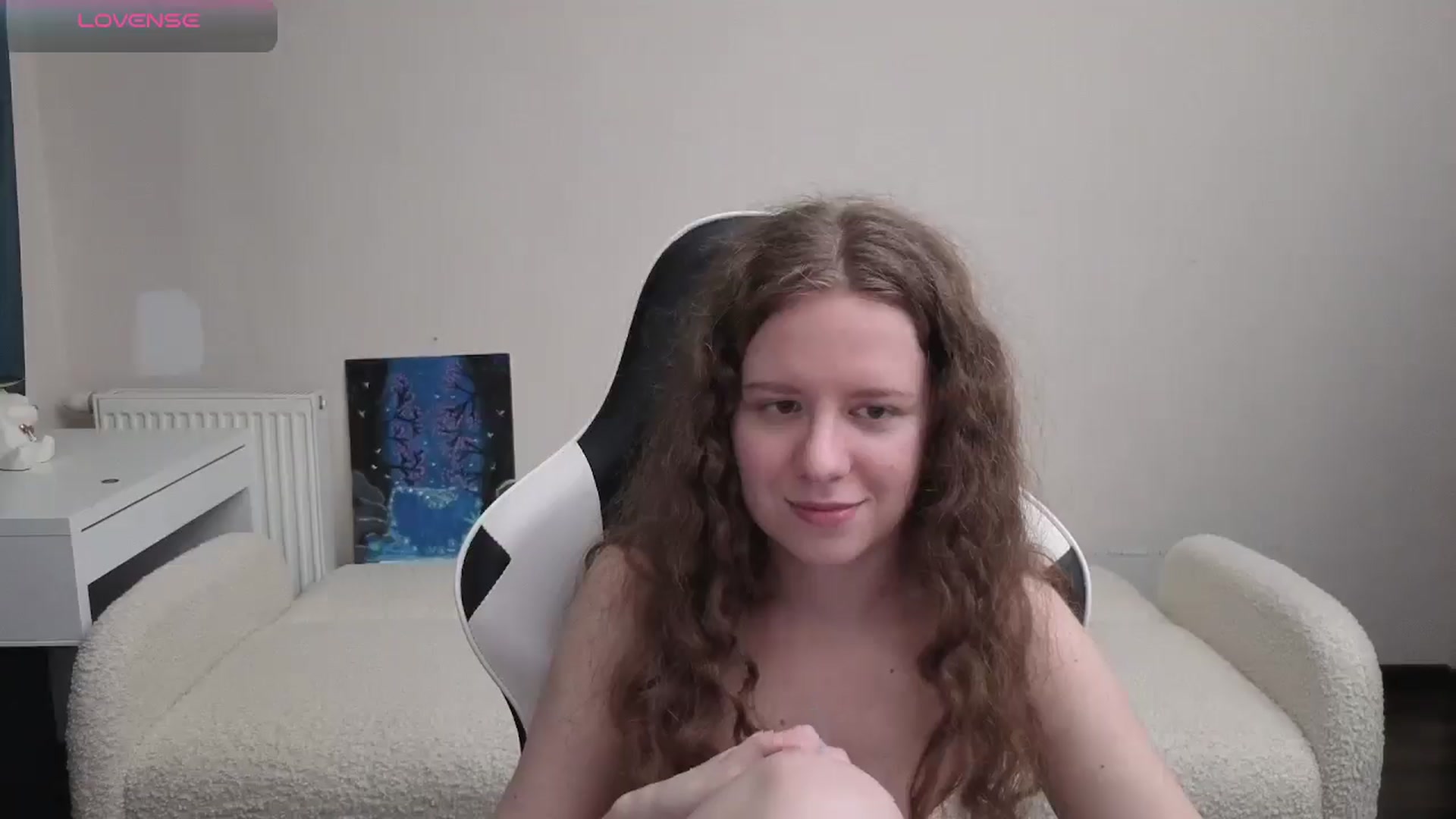 Gallery image thumbnail from BlueFlowerr's myfreecams stream on, 04/19/2026, 20:47 image 11 of 20