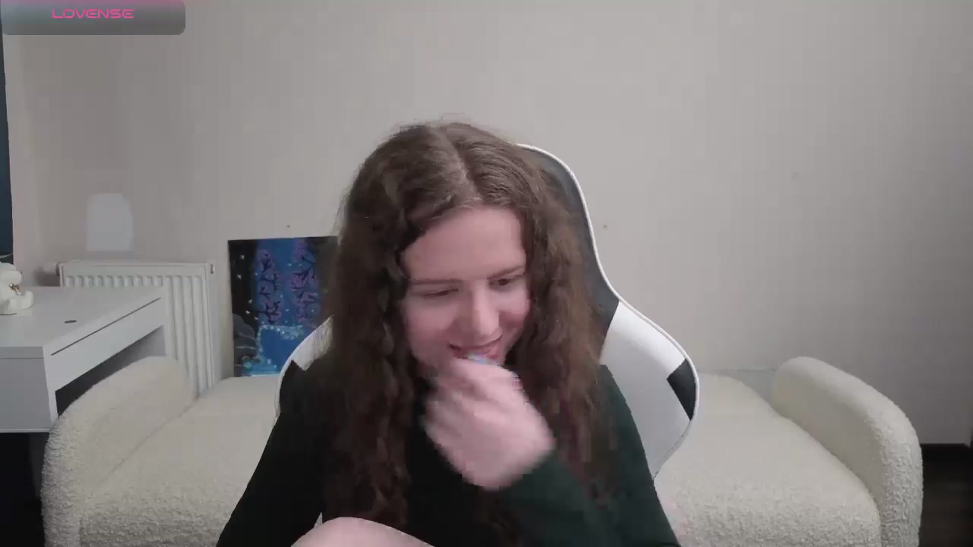 Gallery image thumbnail from BlueFlowerr's myfreecams stream on, 04/19/2026, 20:47 image 7 of 20
